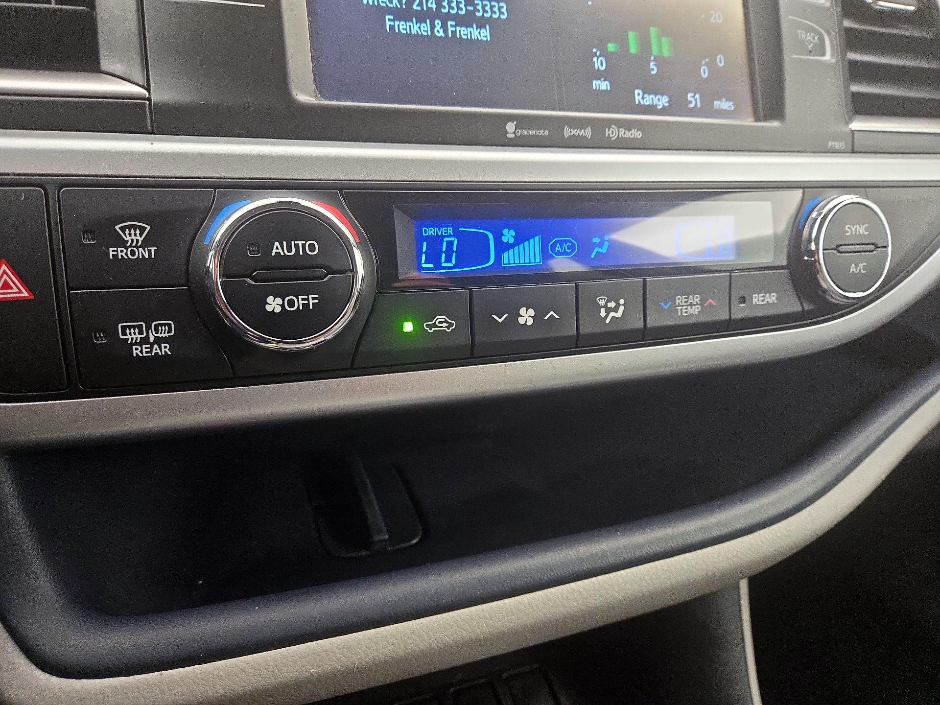 Thumbnail: 2019 Toyota Highlander - 16