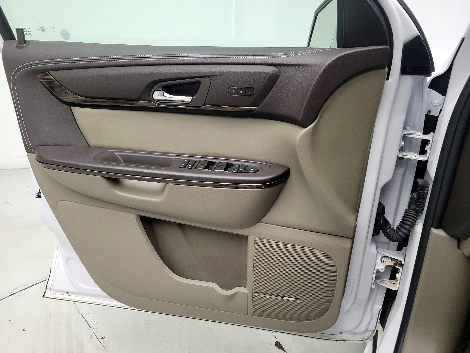 Thumbnail: 2016 GMC Acadia - 12