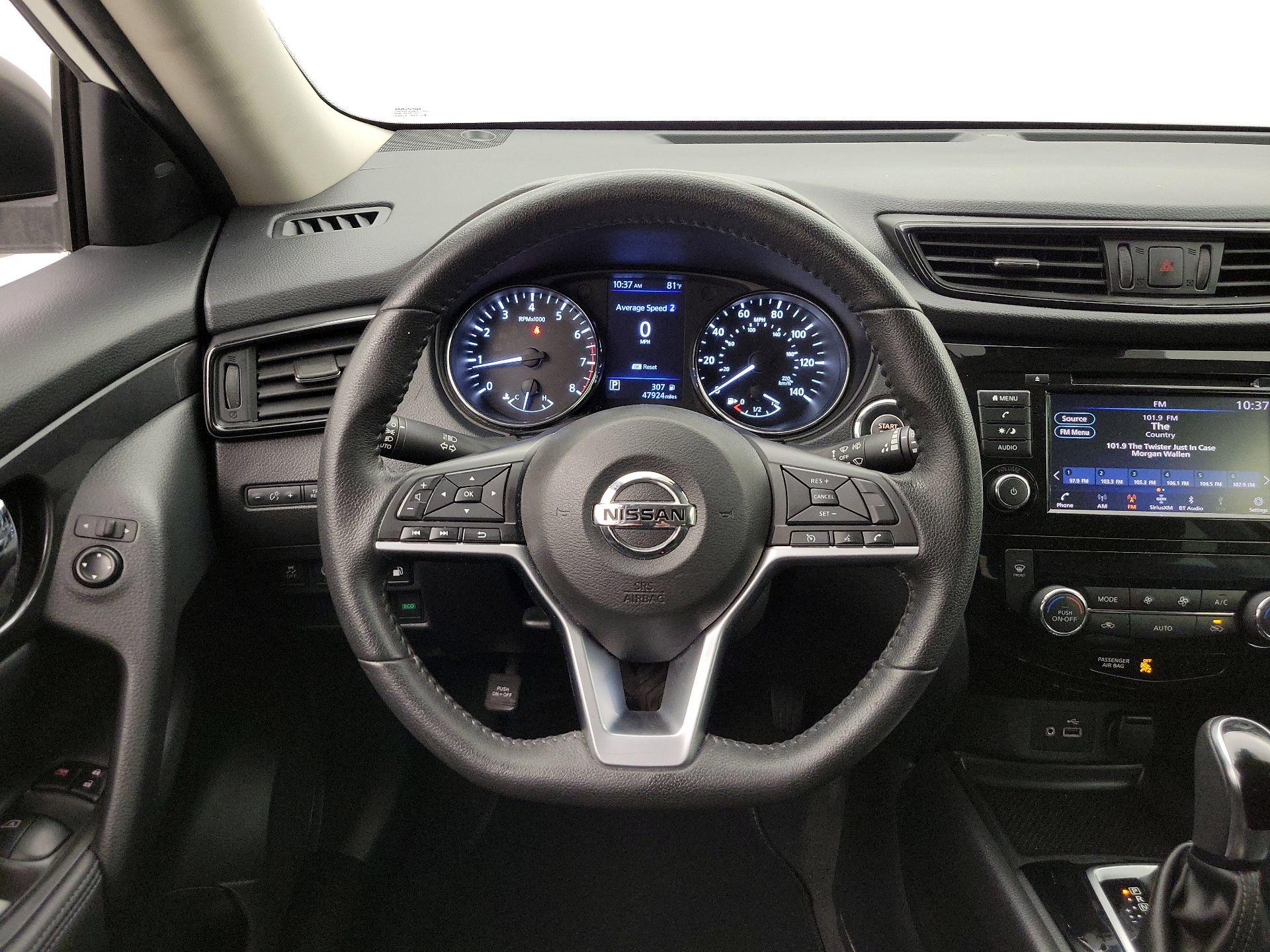 Thumbnail: 2020 Nissan Rogue - 10