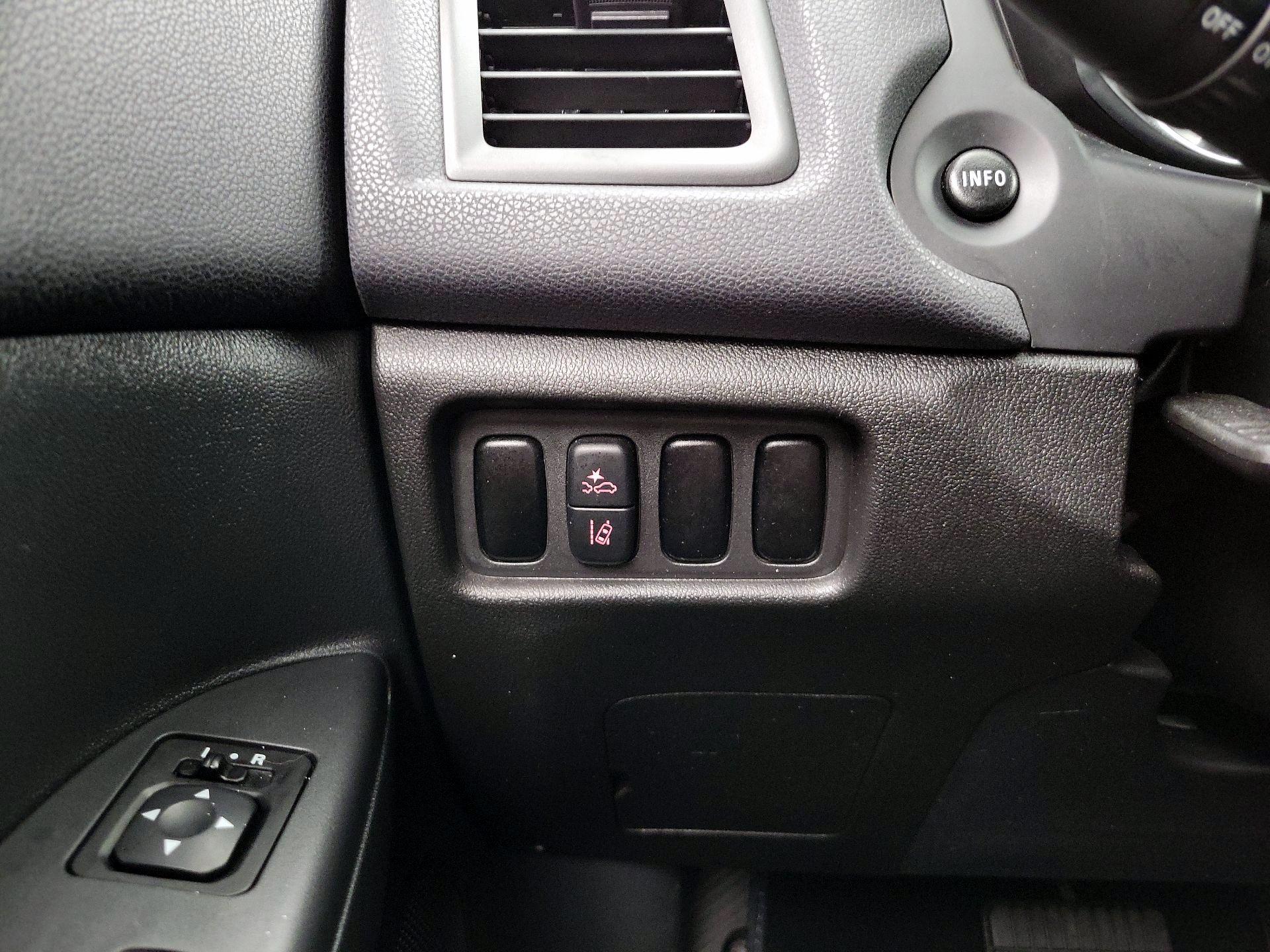 Thumbnail: 2022 Mitsubishi Outlander Sport - 13