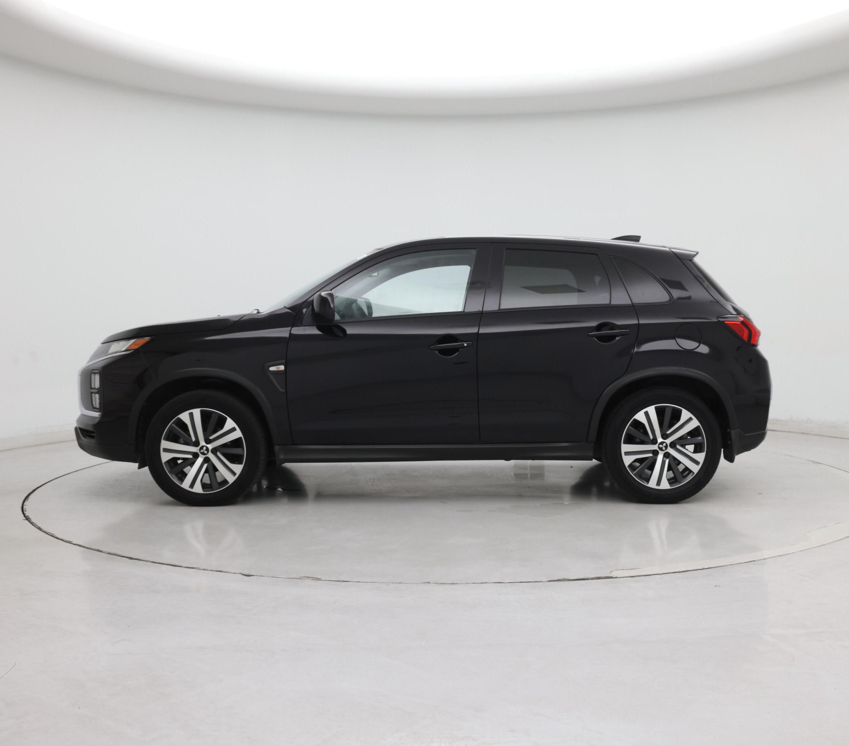 Thumbnail: 2022 Mitsubishi Outlander Sport - 3