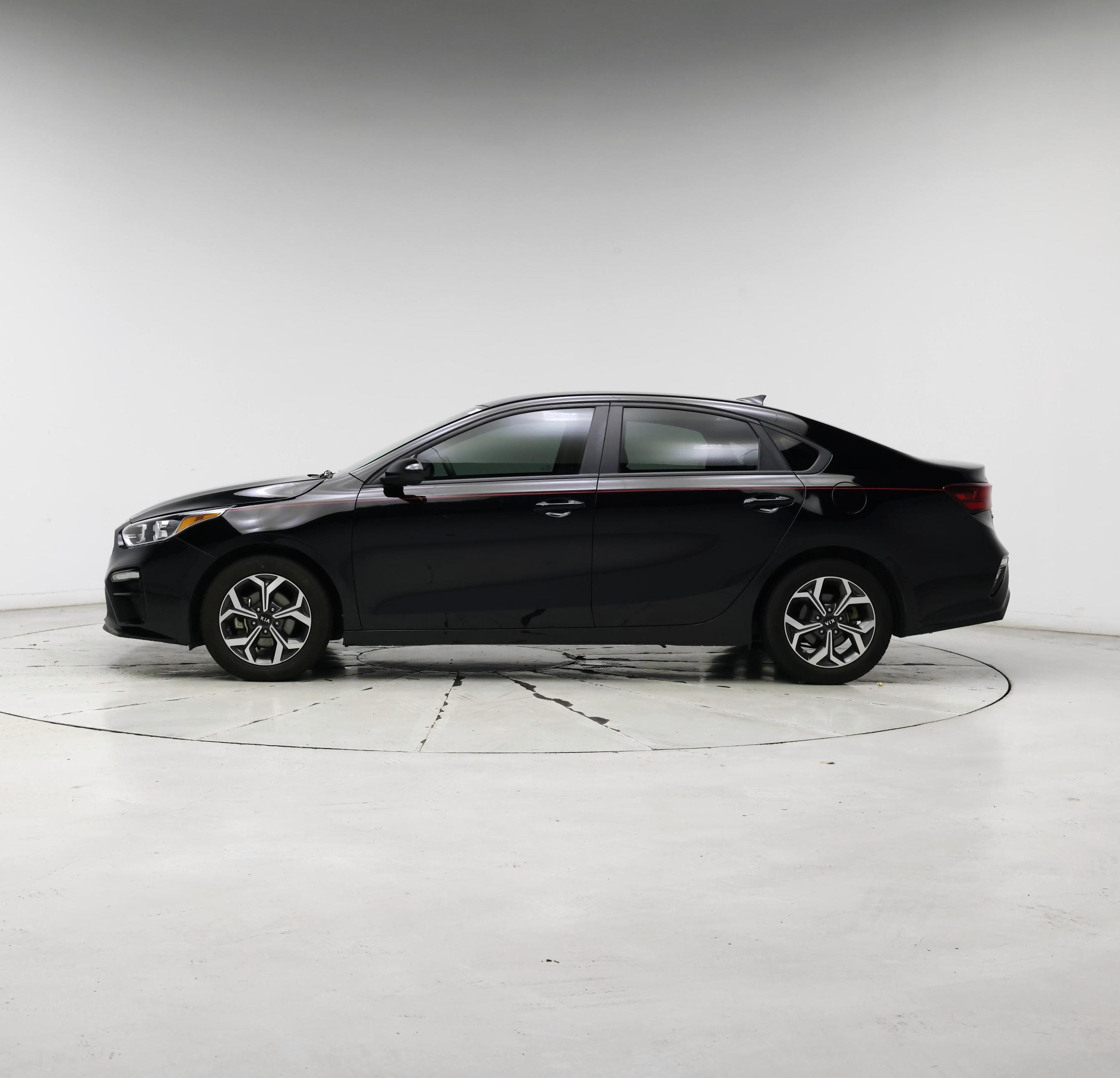 Thumbnail: 2021 Kia Forte - 3