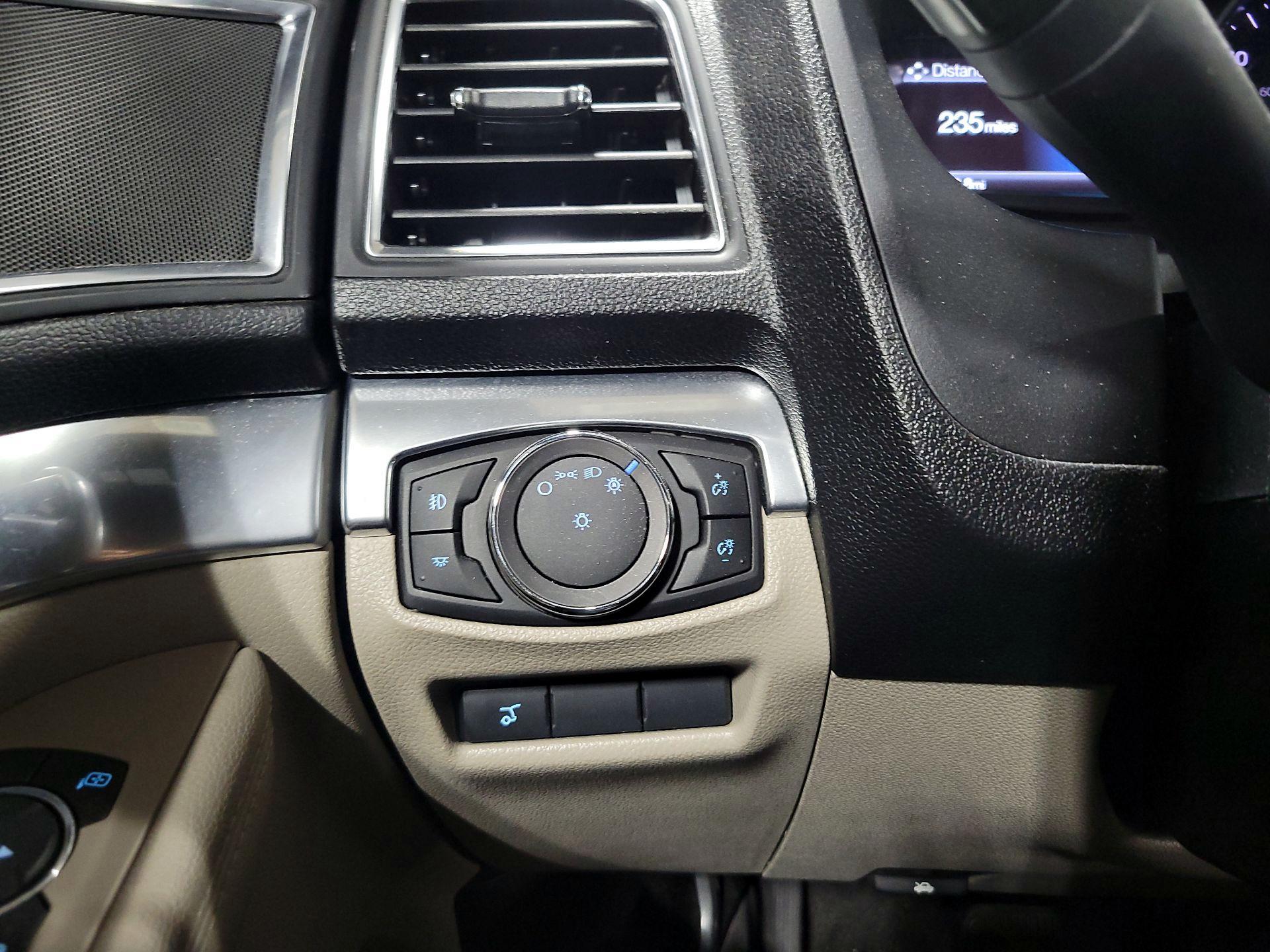 Thumbnail: 2018 Ford Explorer - 13
