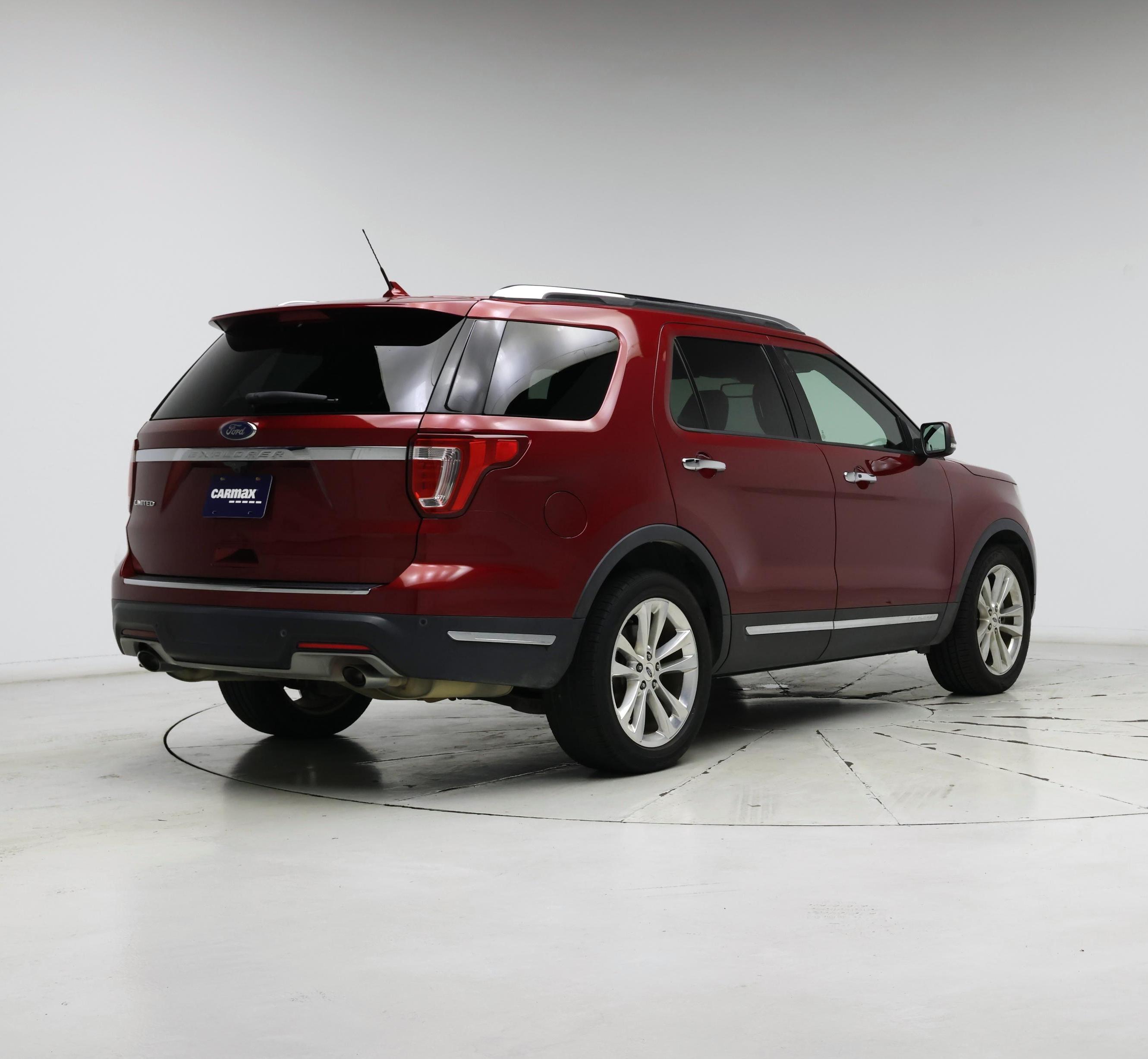 Thumbnail: 2018 Ford Explorer - 8