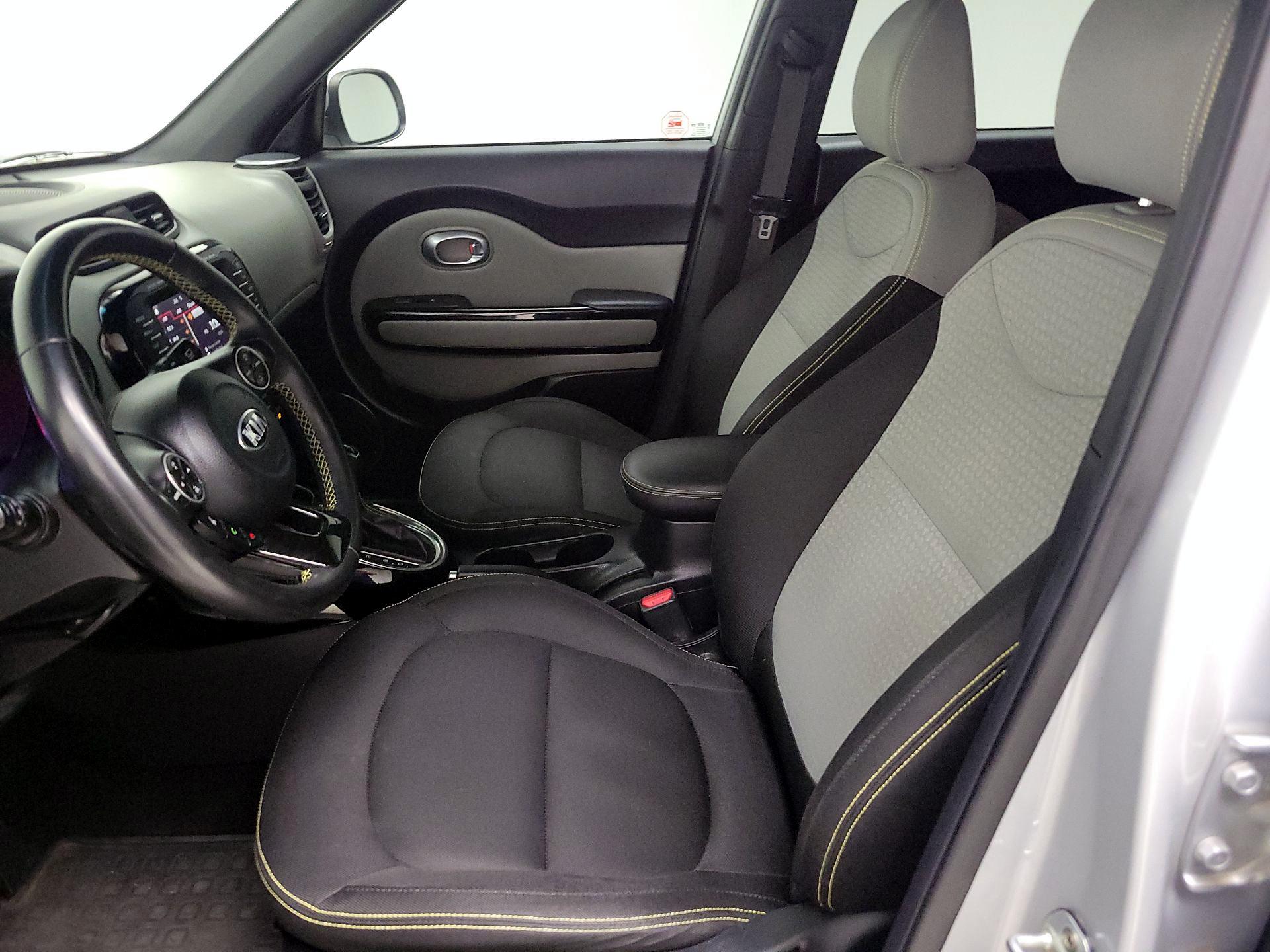 Thumbnail: 2016 Kia Soul - 11