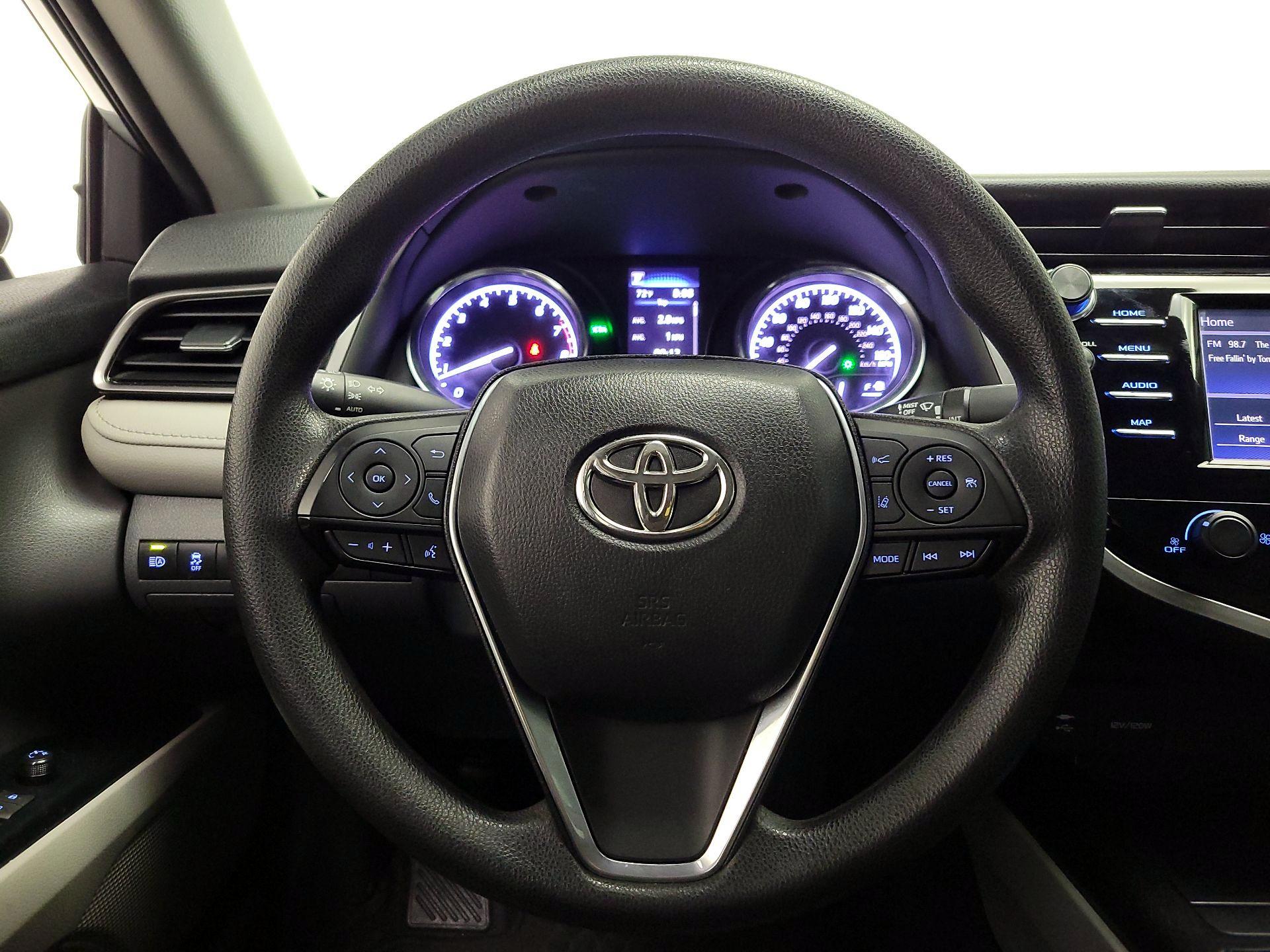 Thumbnail: 2019 Toyota Camry - 10