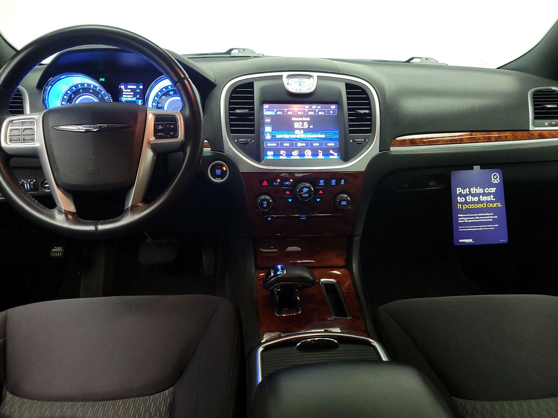 Thumbnail: 2014 Chrysler 300 - 9