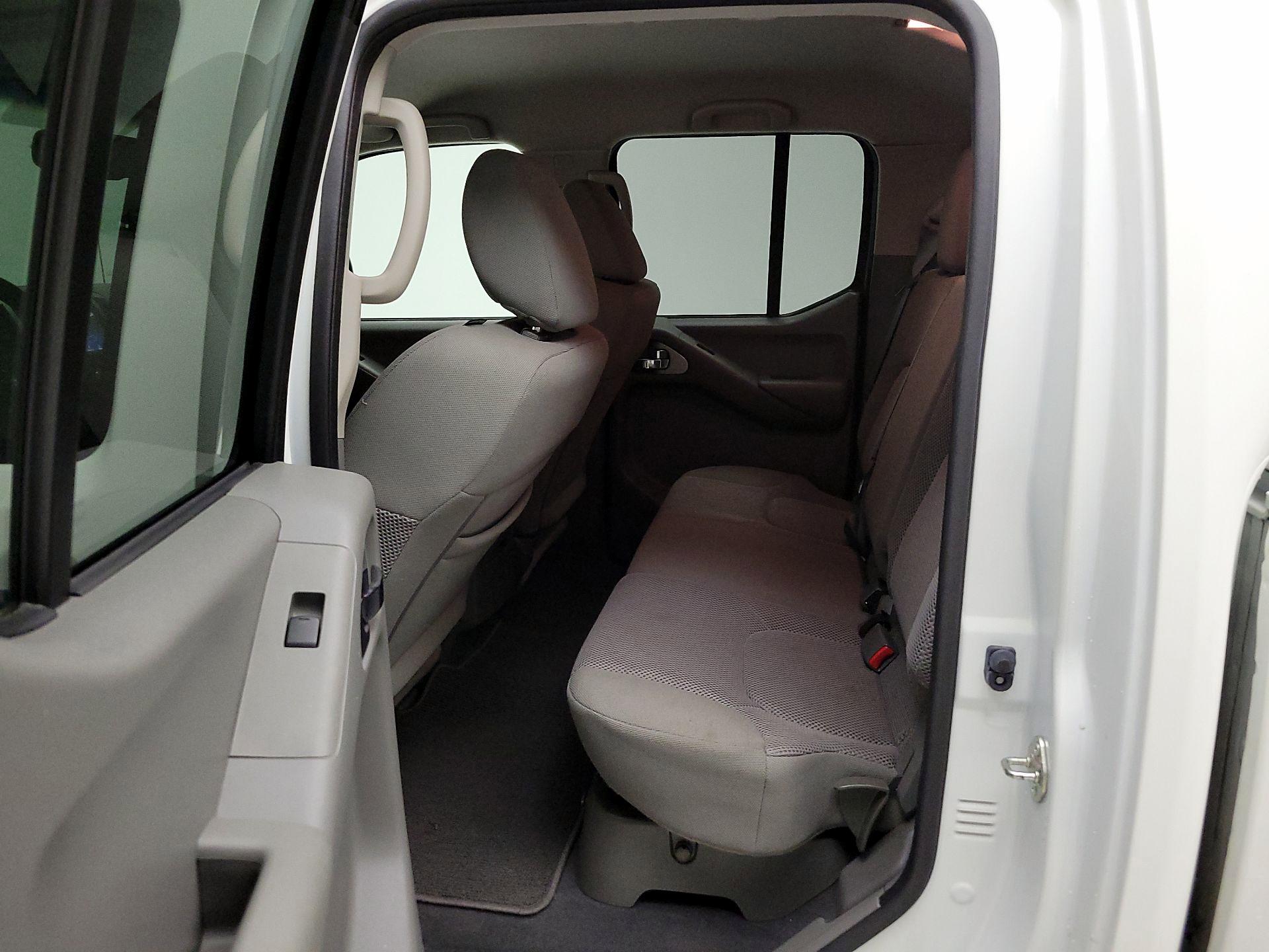 Thumbnail: 2020 Nissan Frontier - 19