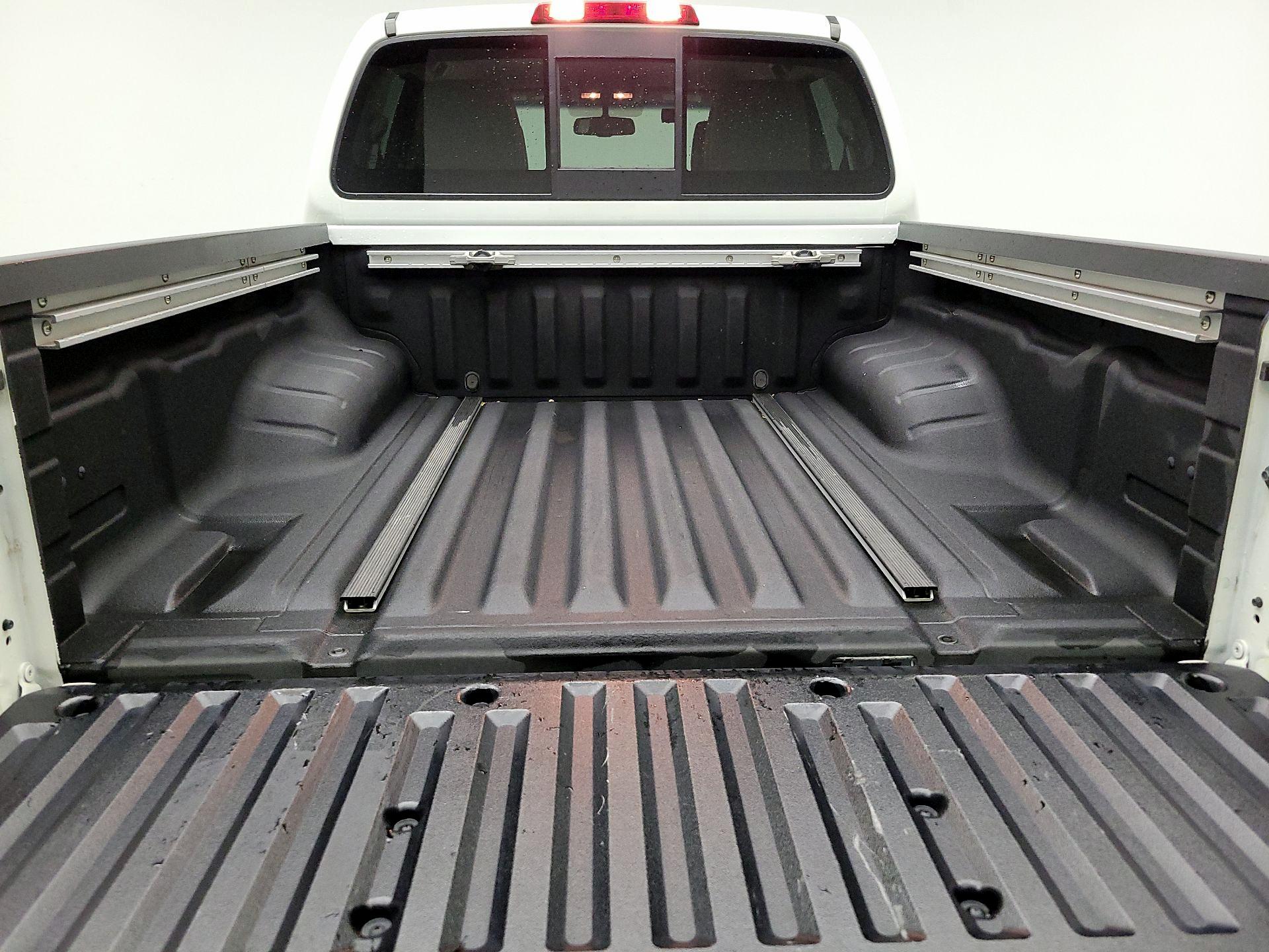 Thumbnail: 2020 Nissan Frontier - 20