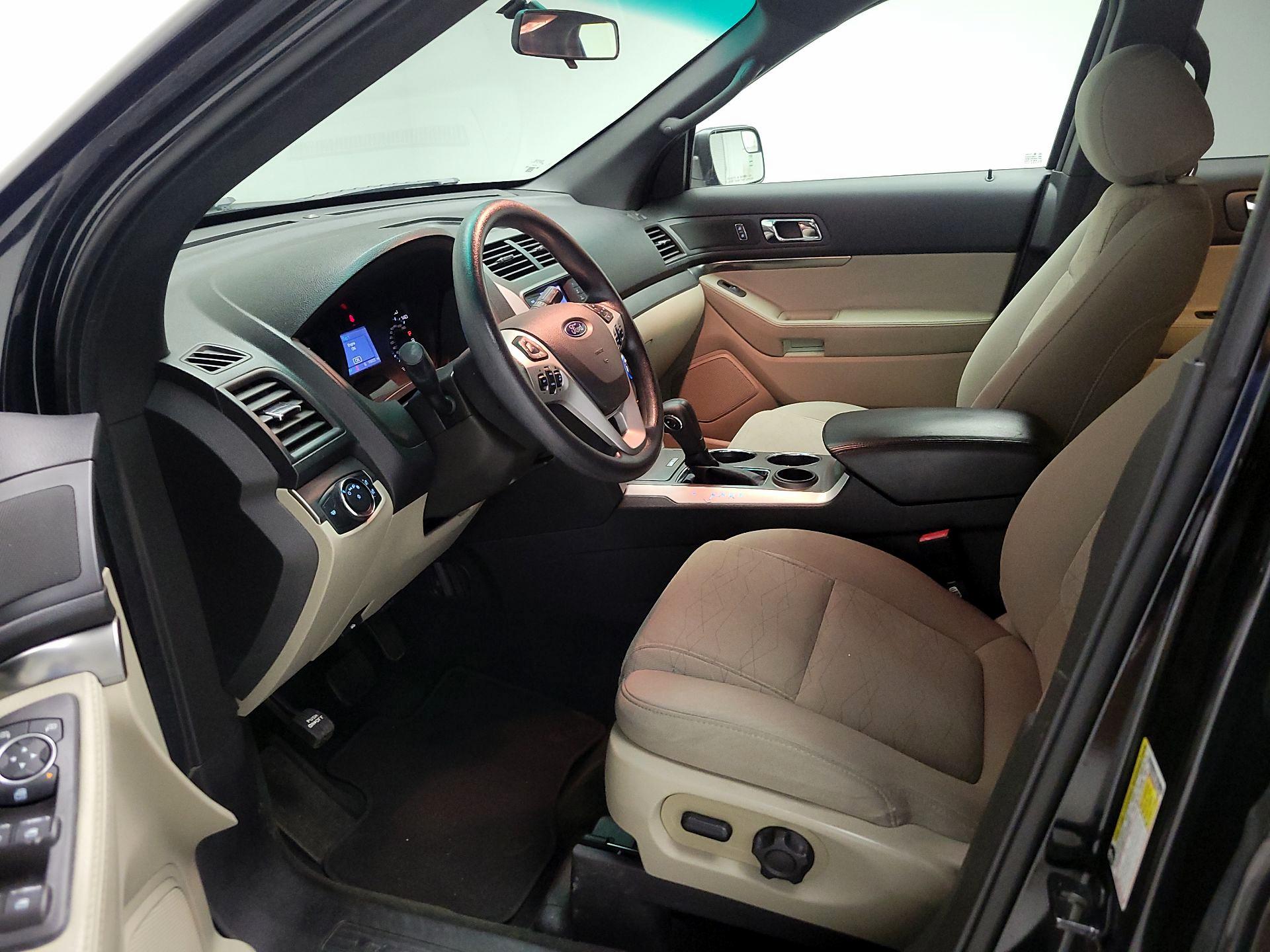 Thumbnail: 2014 Ford Explorer - 11