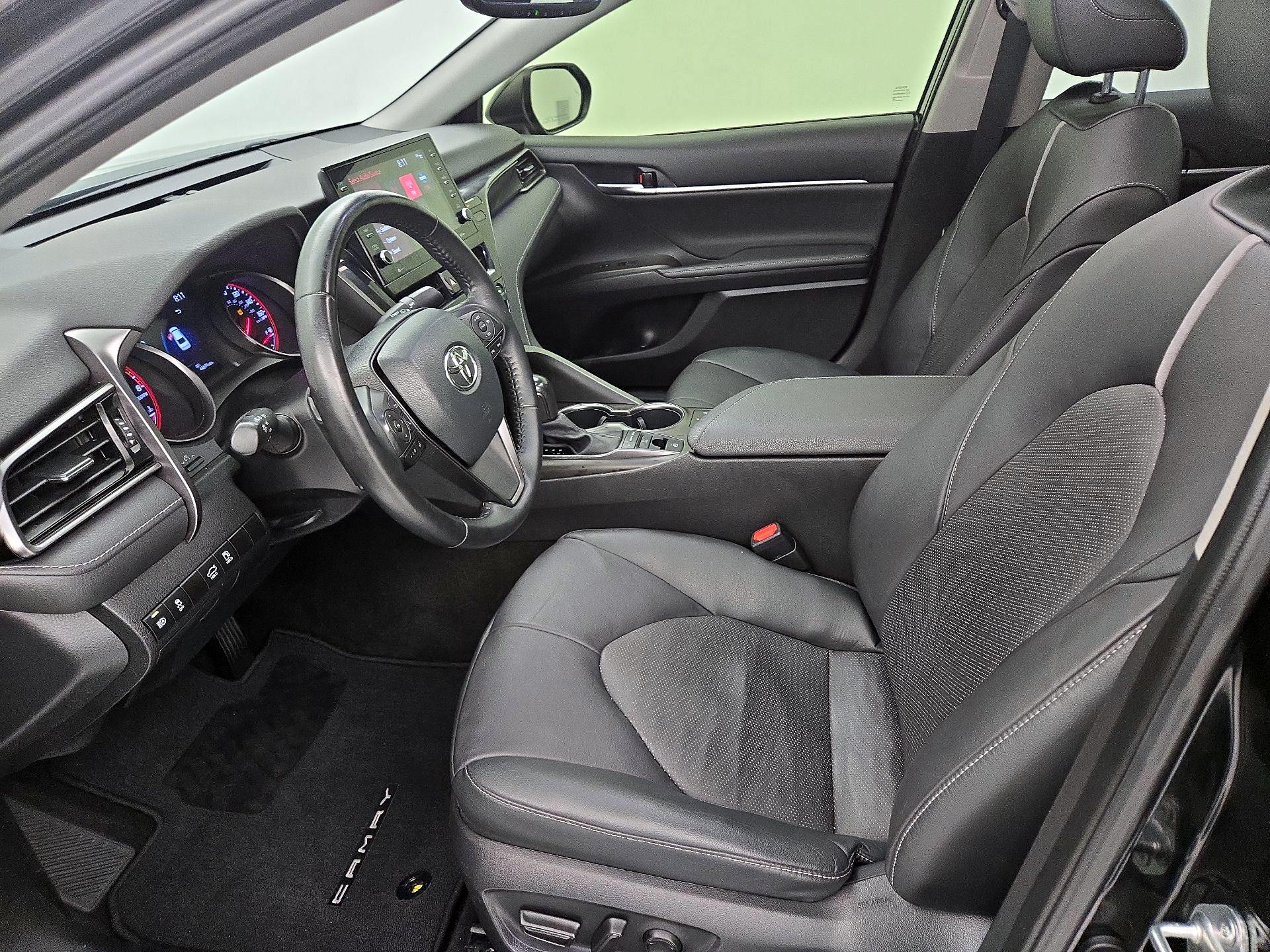Thumbnail: 2021 Toyota Camry - 11