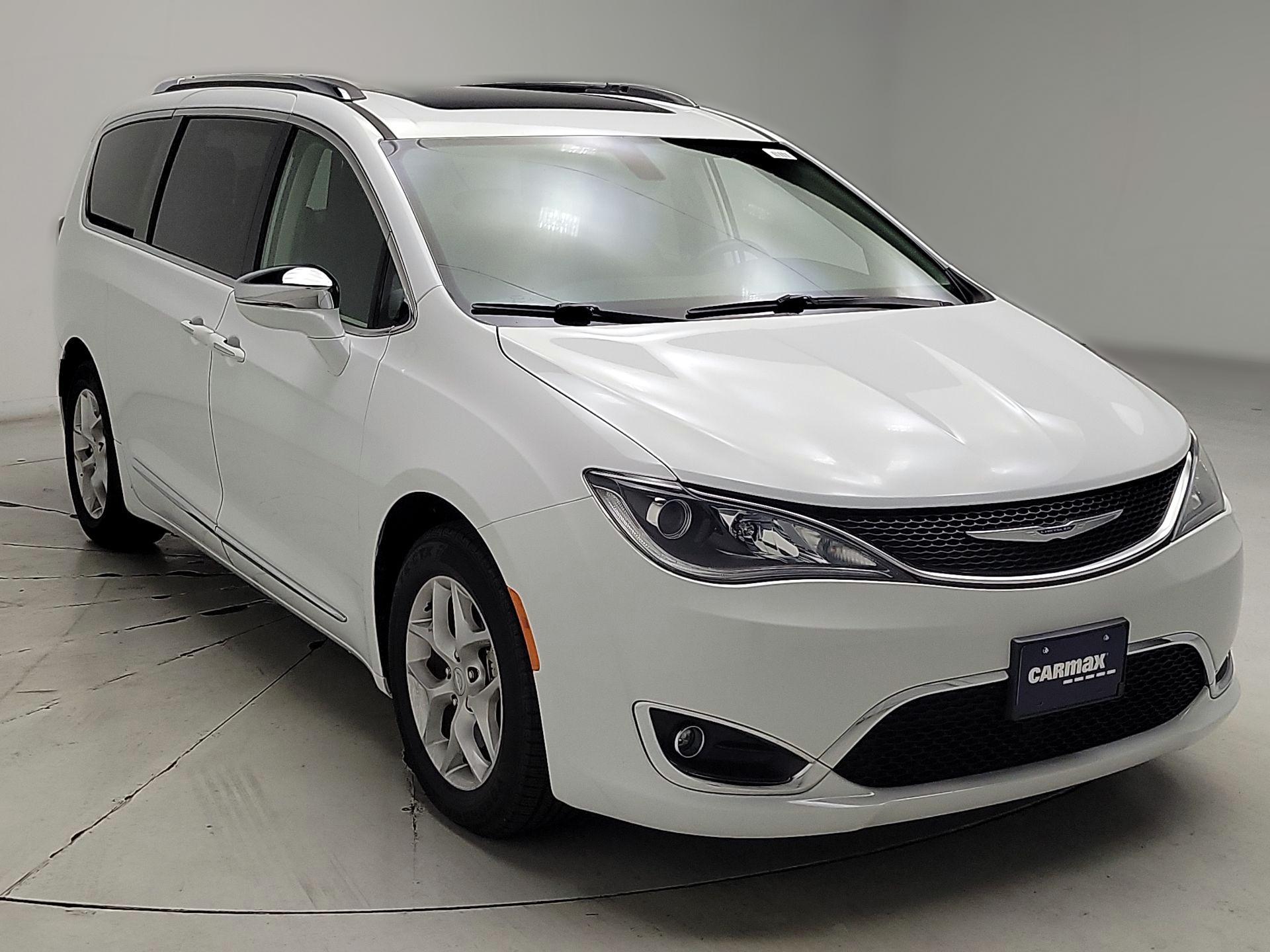 Thumbnail: 2019 Chrysler Pacifica - 1