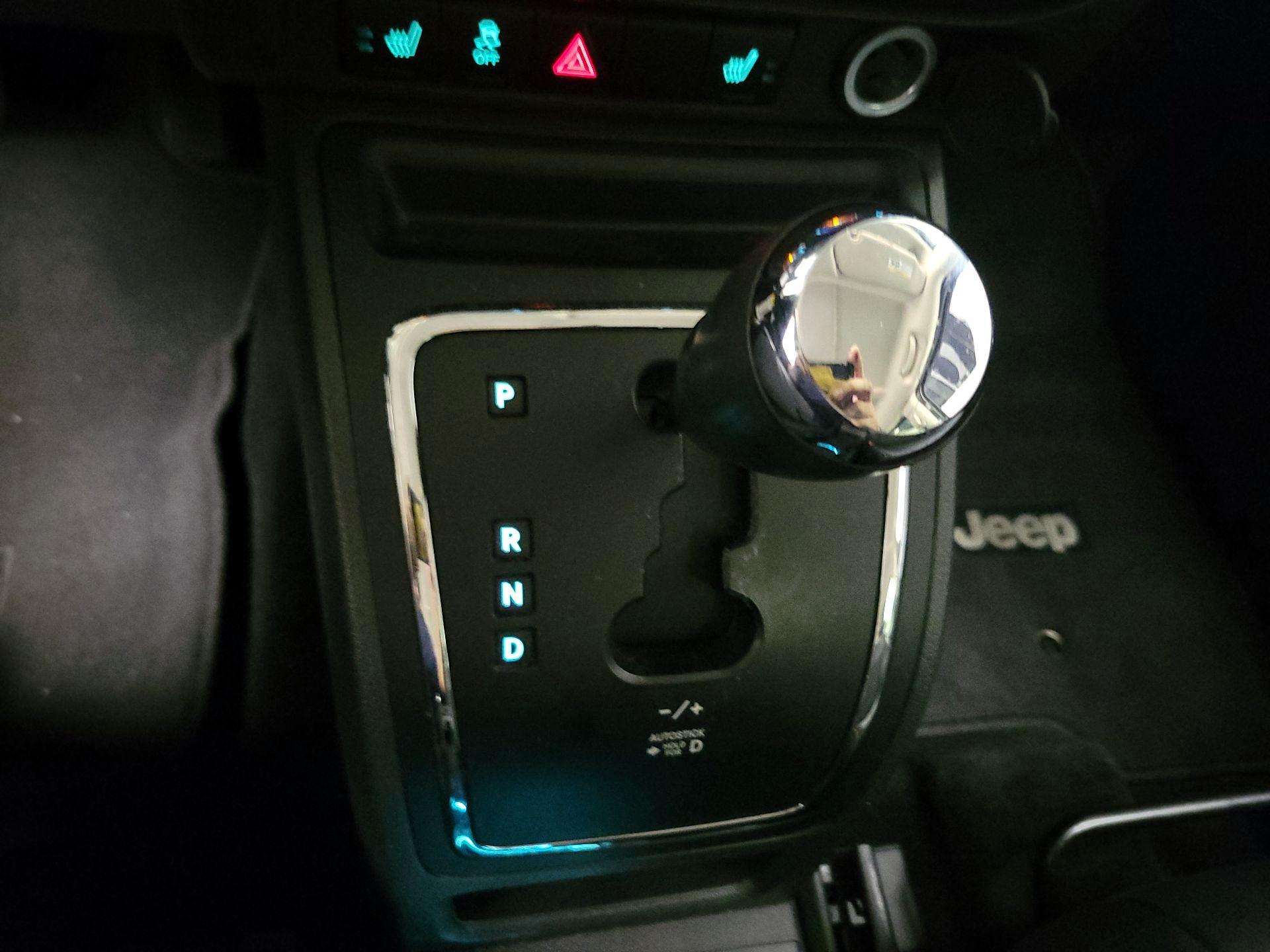 Thumbnail: 2016 Jeep Patriot - 15