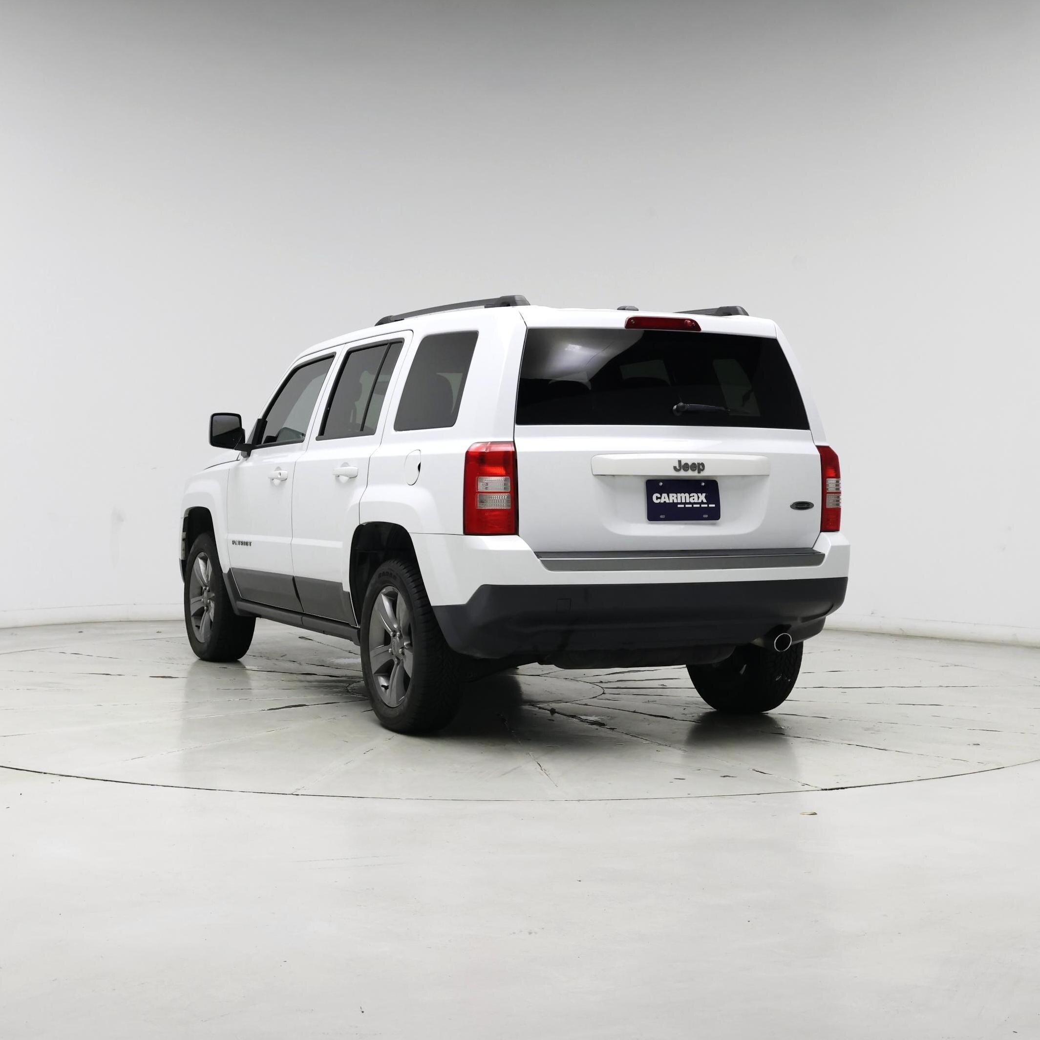 Thumbnail: 2016 Jeep Patriot - 2