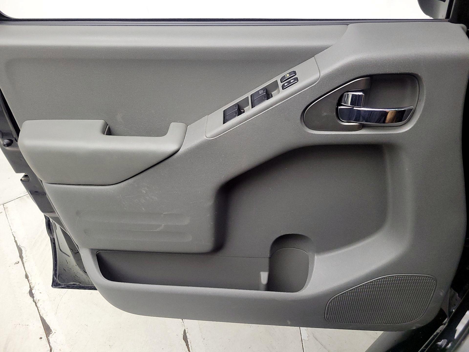 Thumbnail: 2016 Nissan Frontier - 12