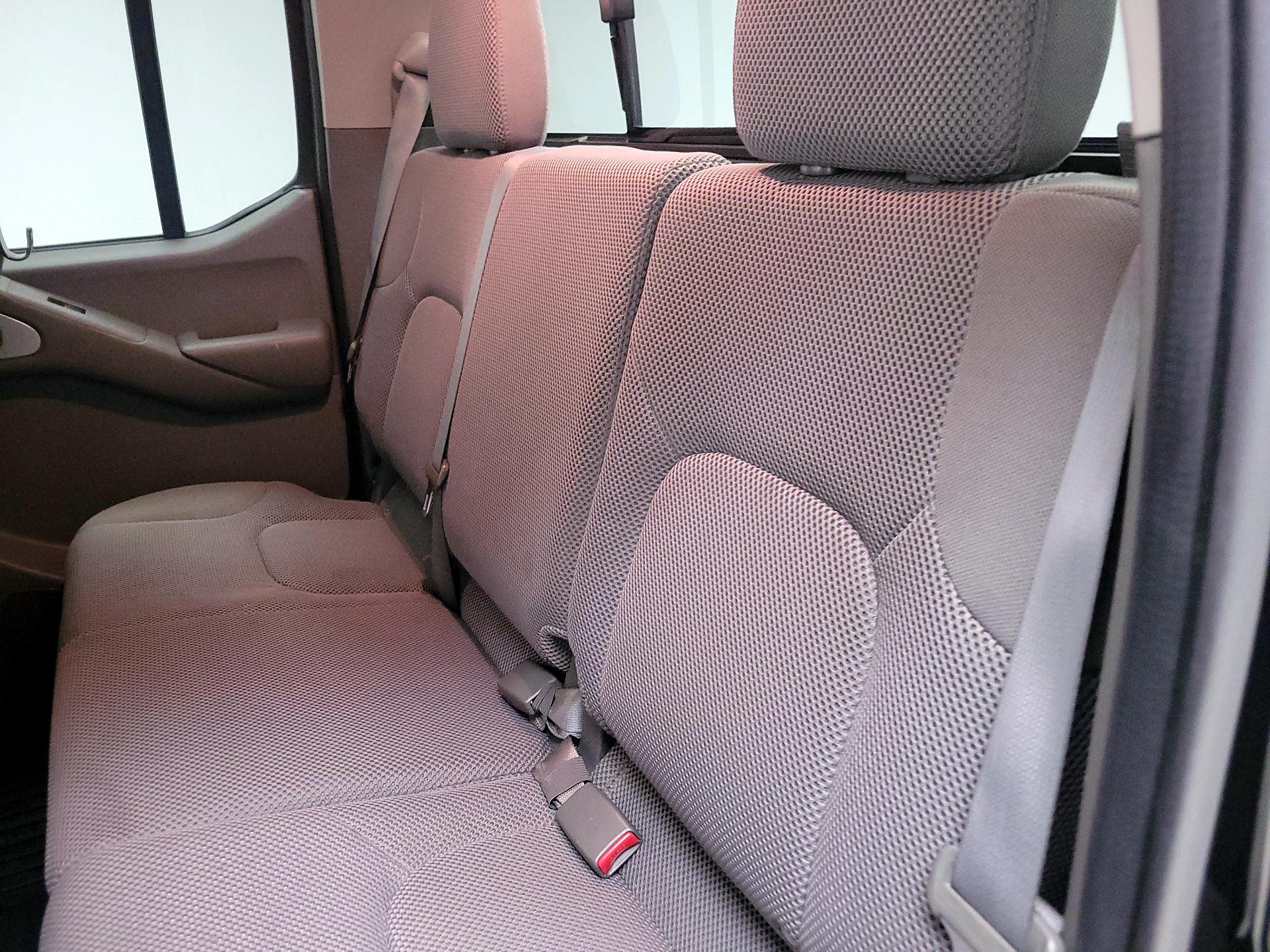 Thumbnail: 2016 Nissan Frontier - 18