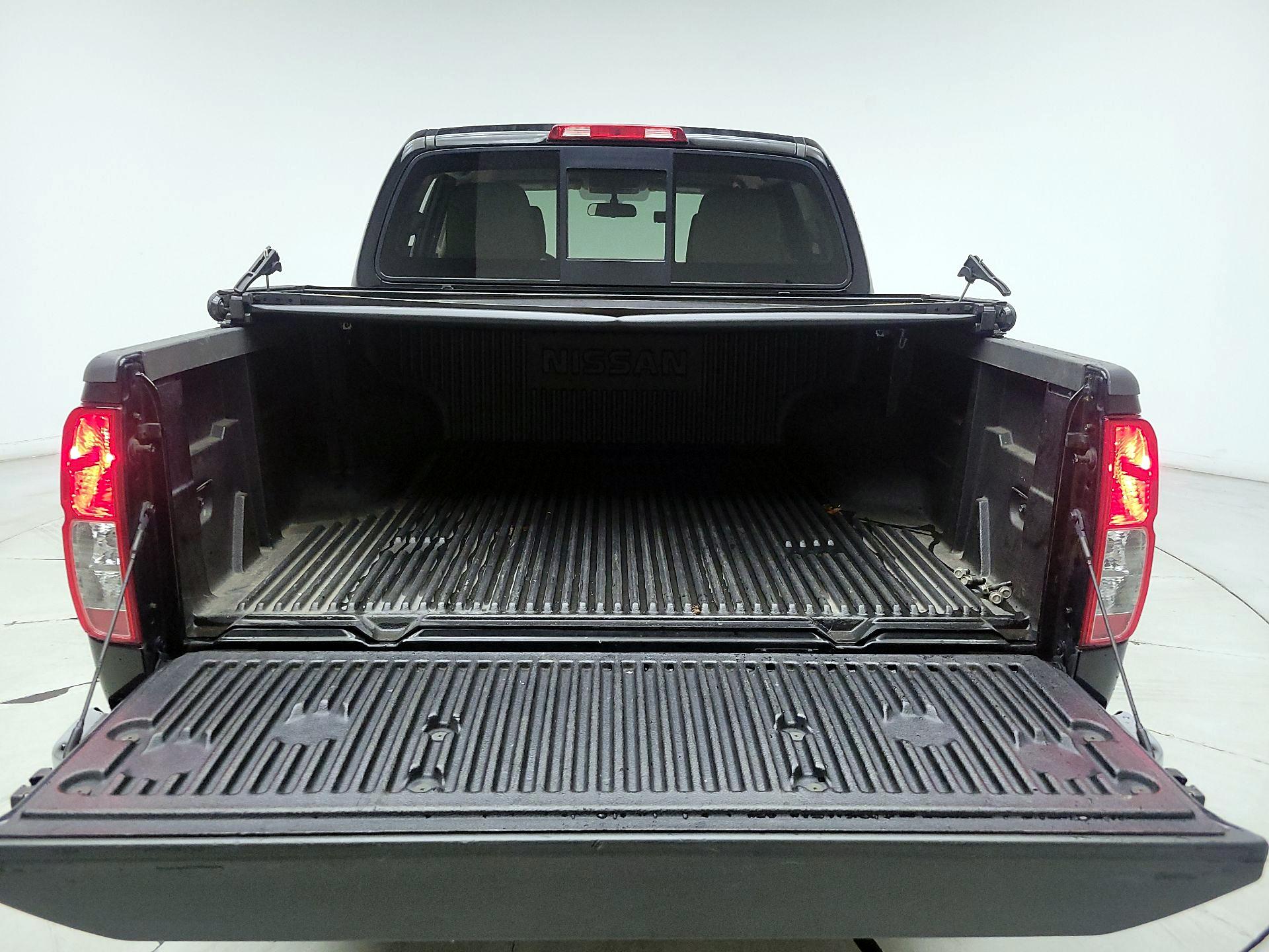 Thumbnail: 2016 Nissan Frontier - 19