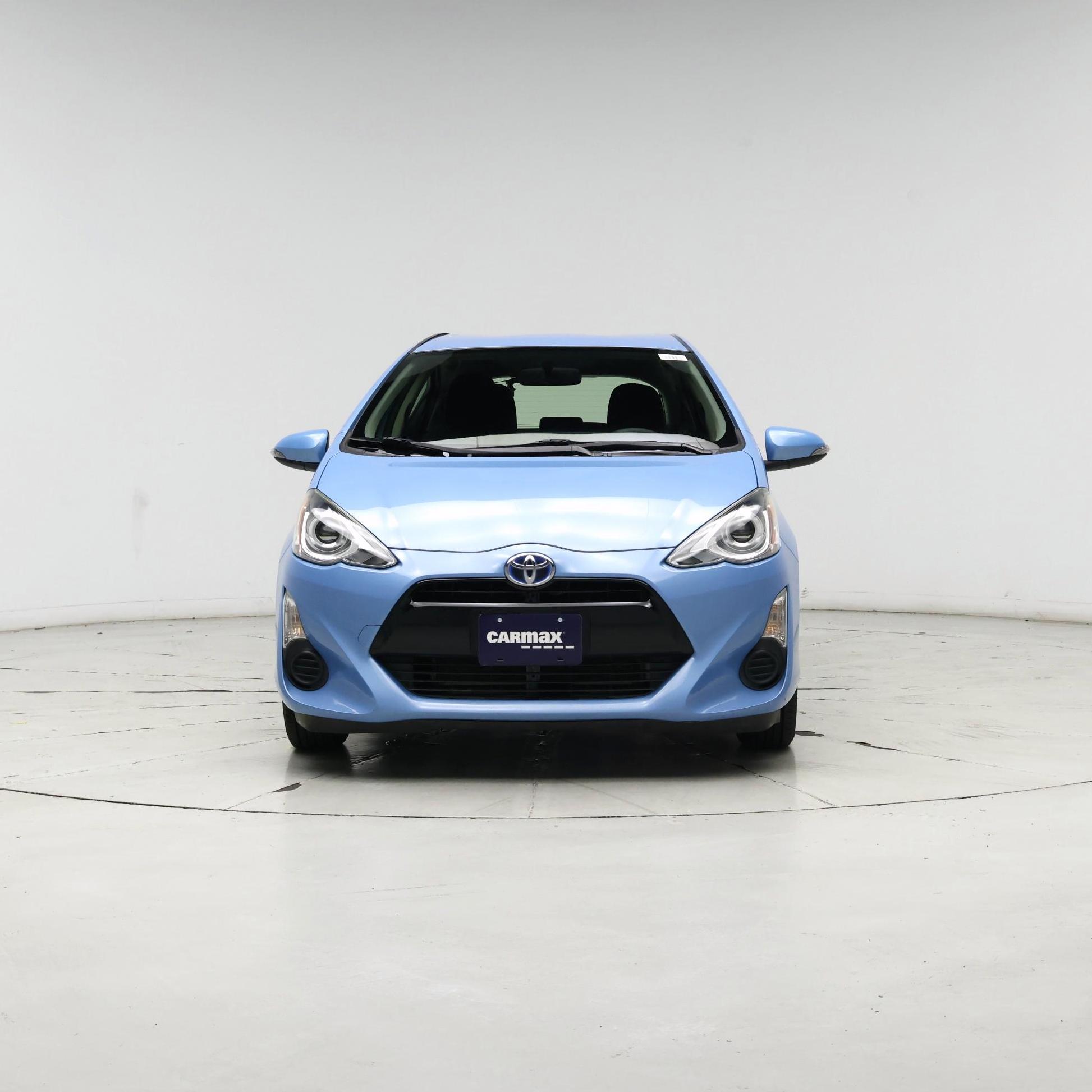 Thumbnail: 2015 Toyota Prius c - 5
