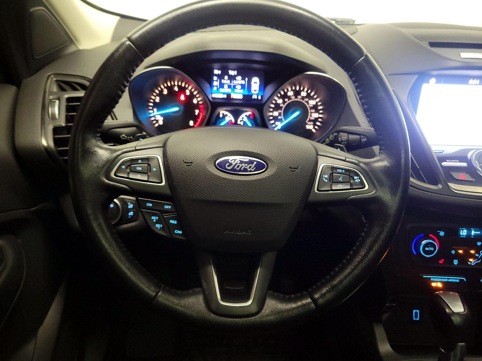 Thumbnail: 2017 Ford Escape - 10