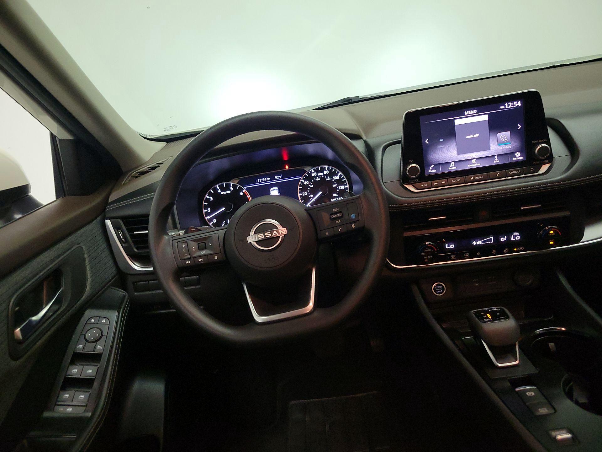 Thumbnail: 2023 Nissan Rogue - 10