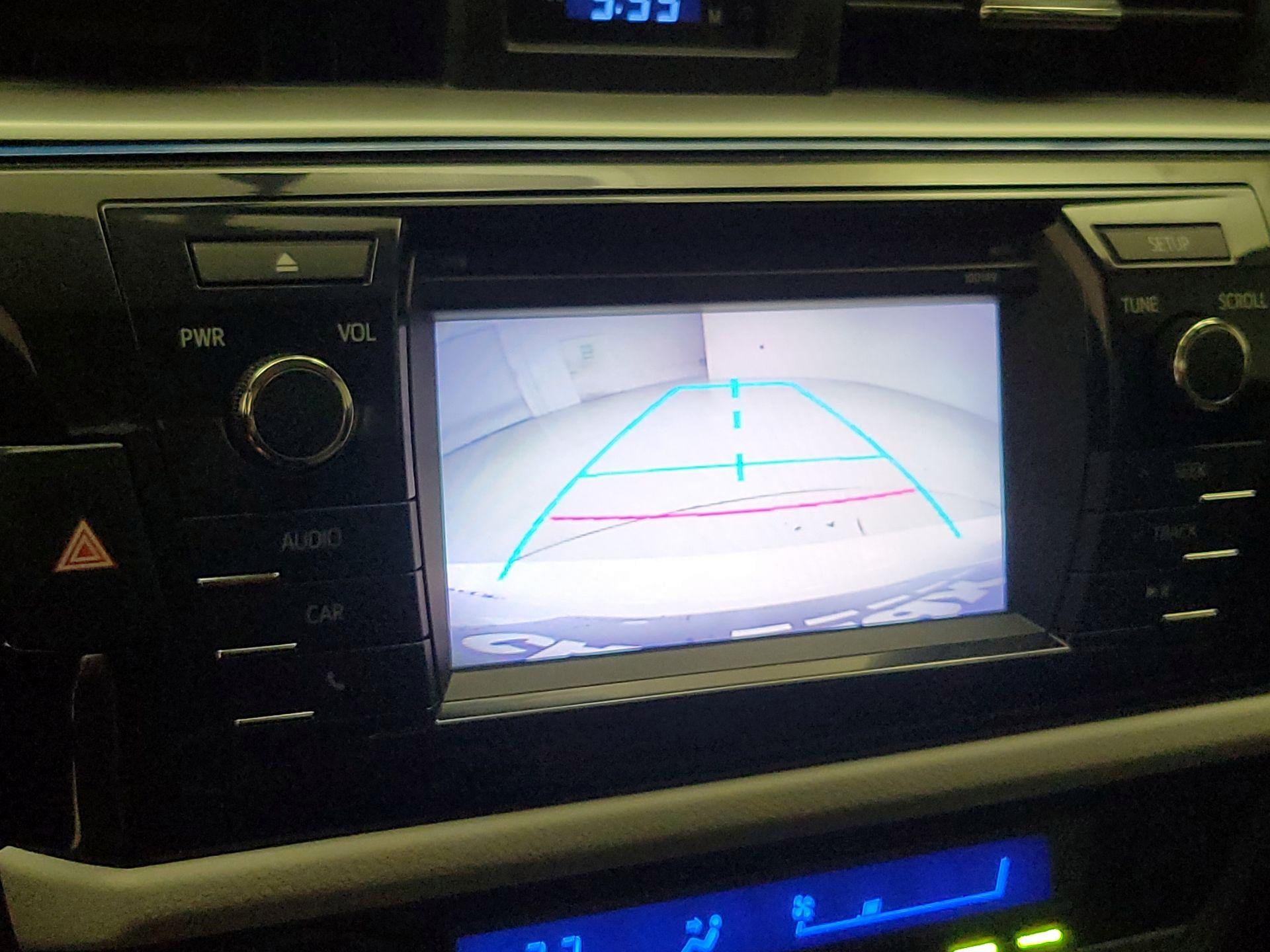Thumbnail: 2015 Toyota Corolla - 14