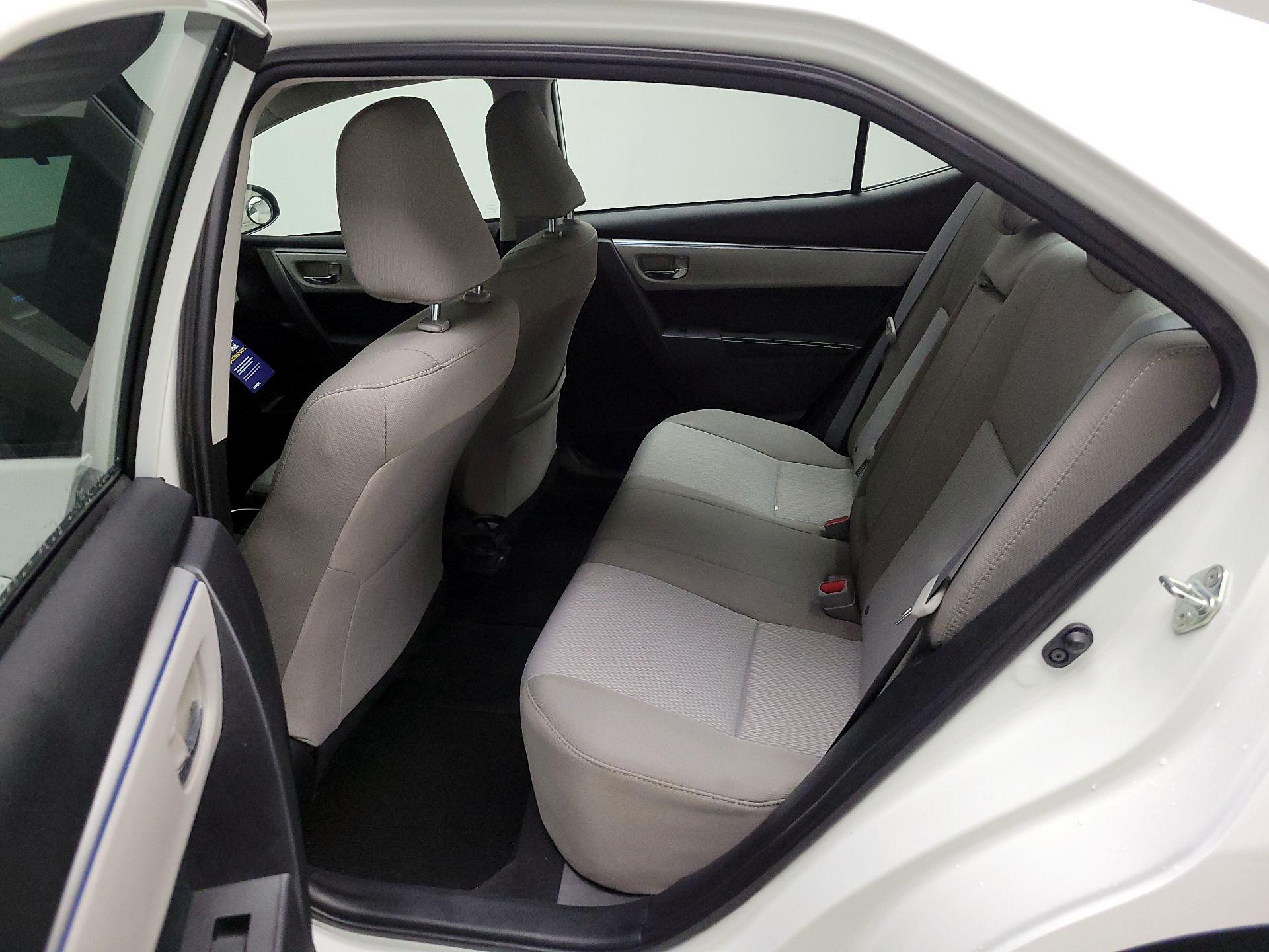 Thumbnail: 2015 Toyota Corolla - 19