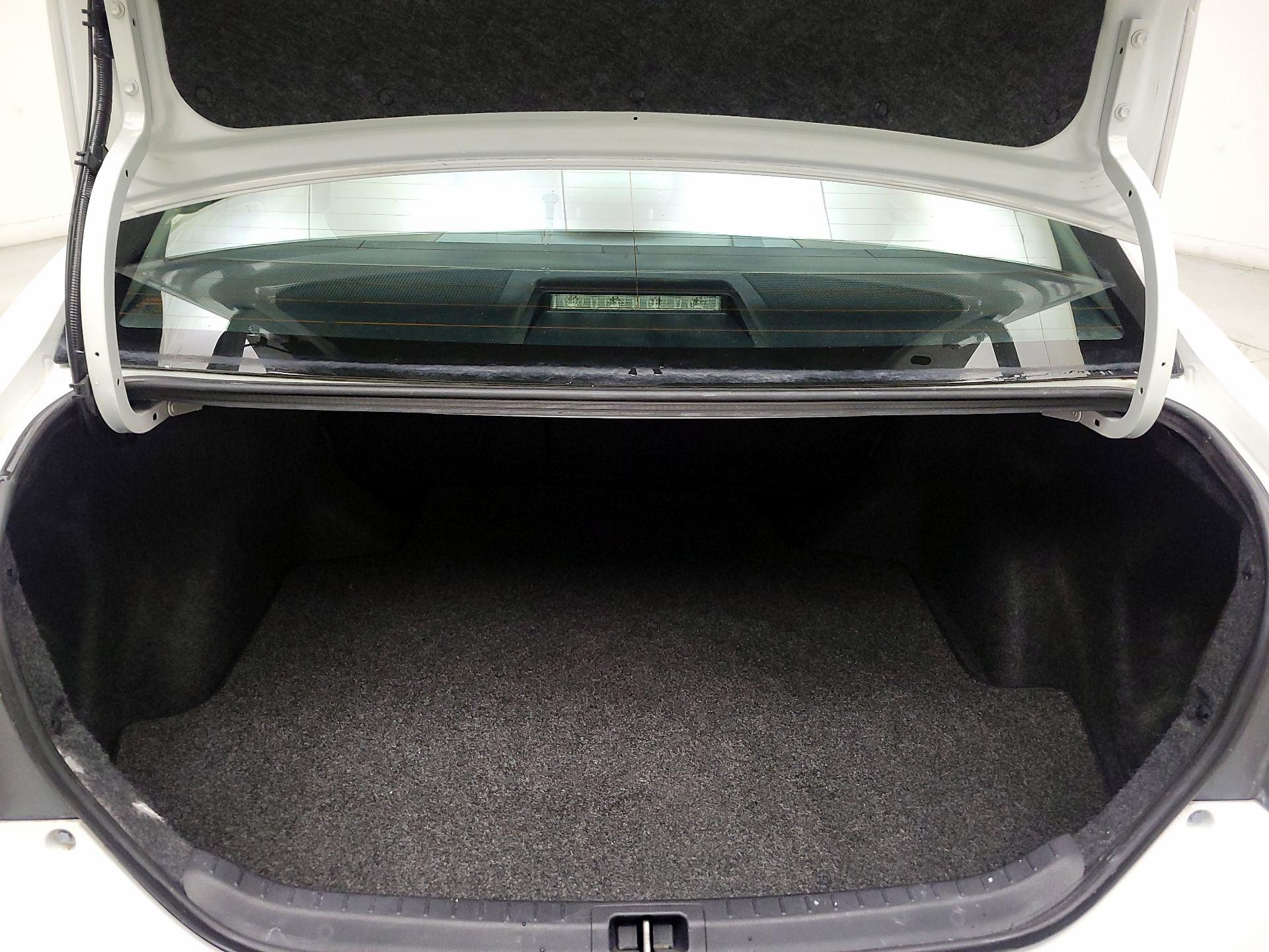 Thumbnail: 2015 Toyota Corolla - 20