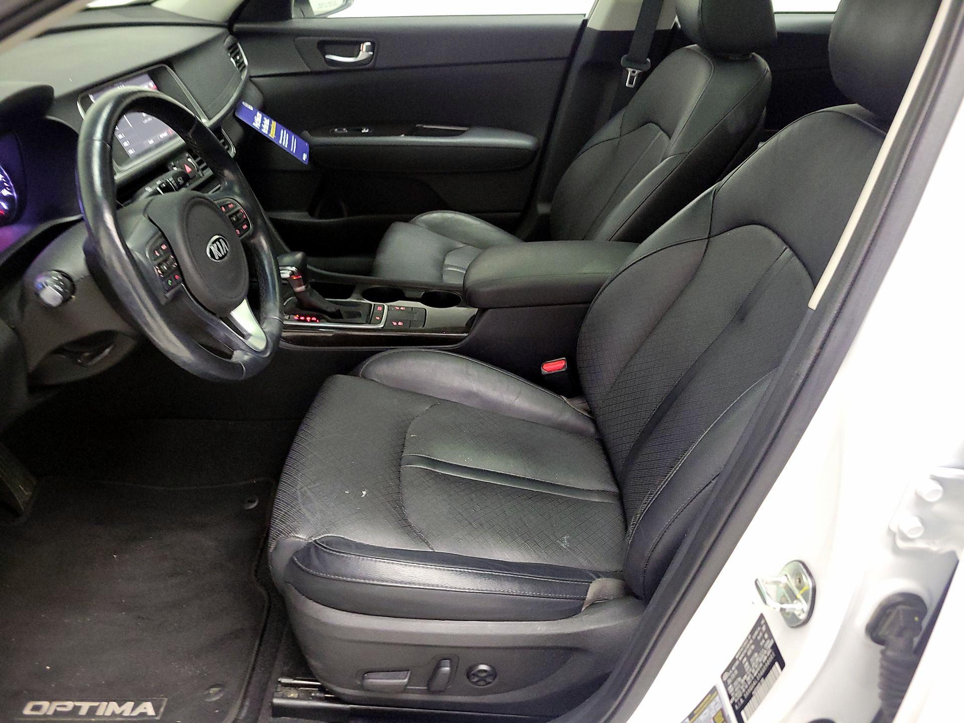 Thumbnail: 2016 Kia Optima - 11