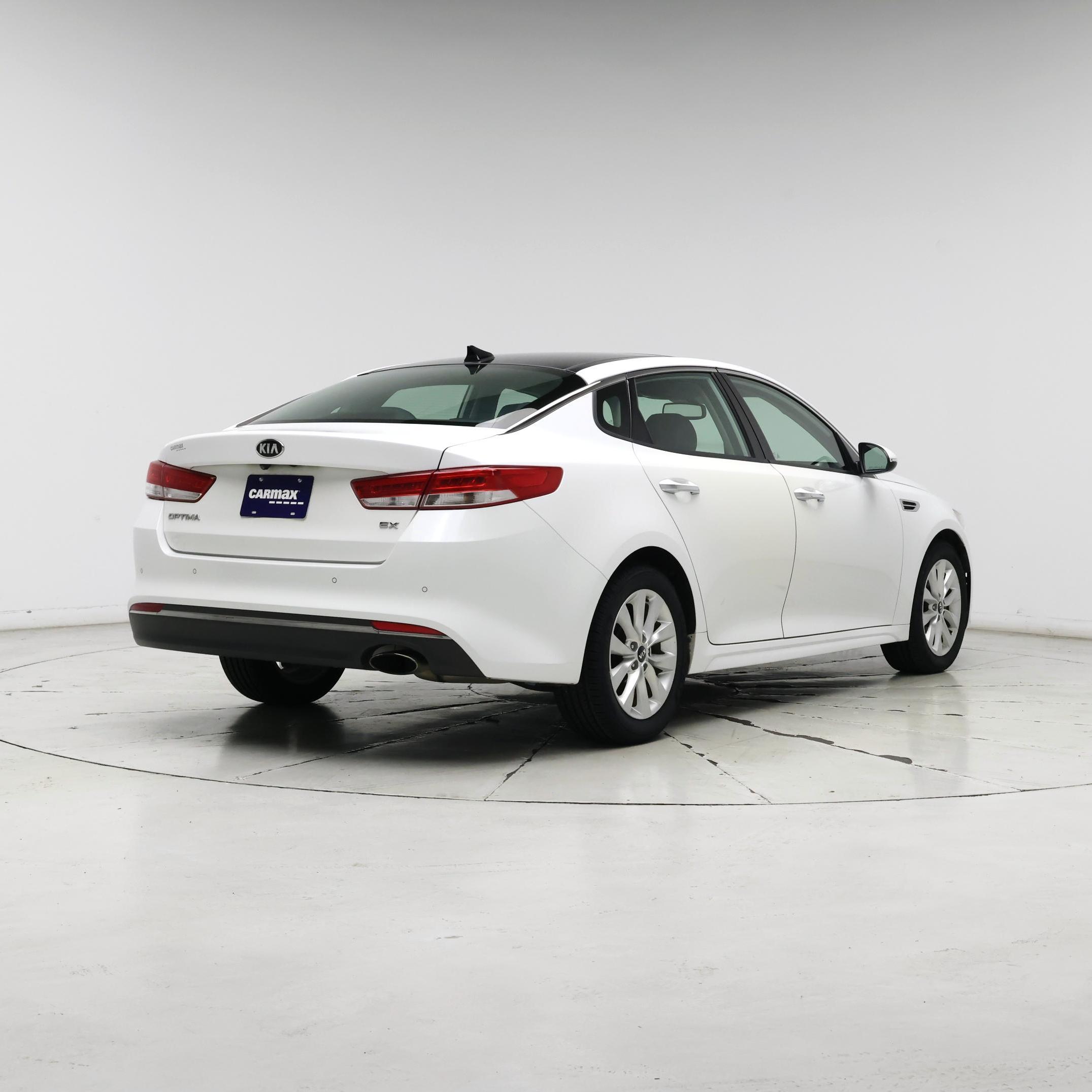 Thumbnail: 2016 Kia Optima - 8