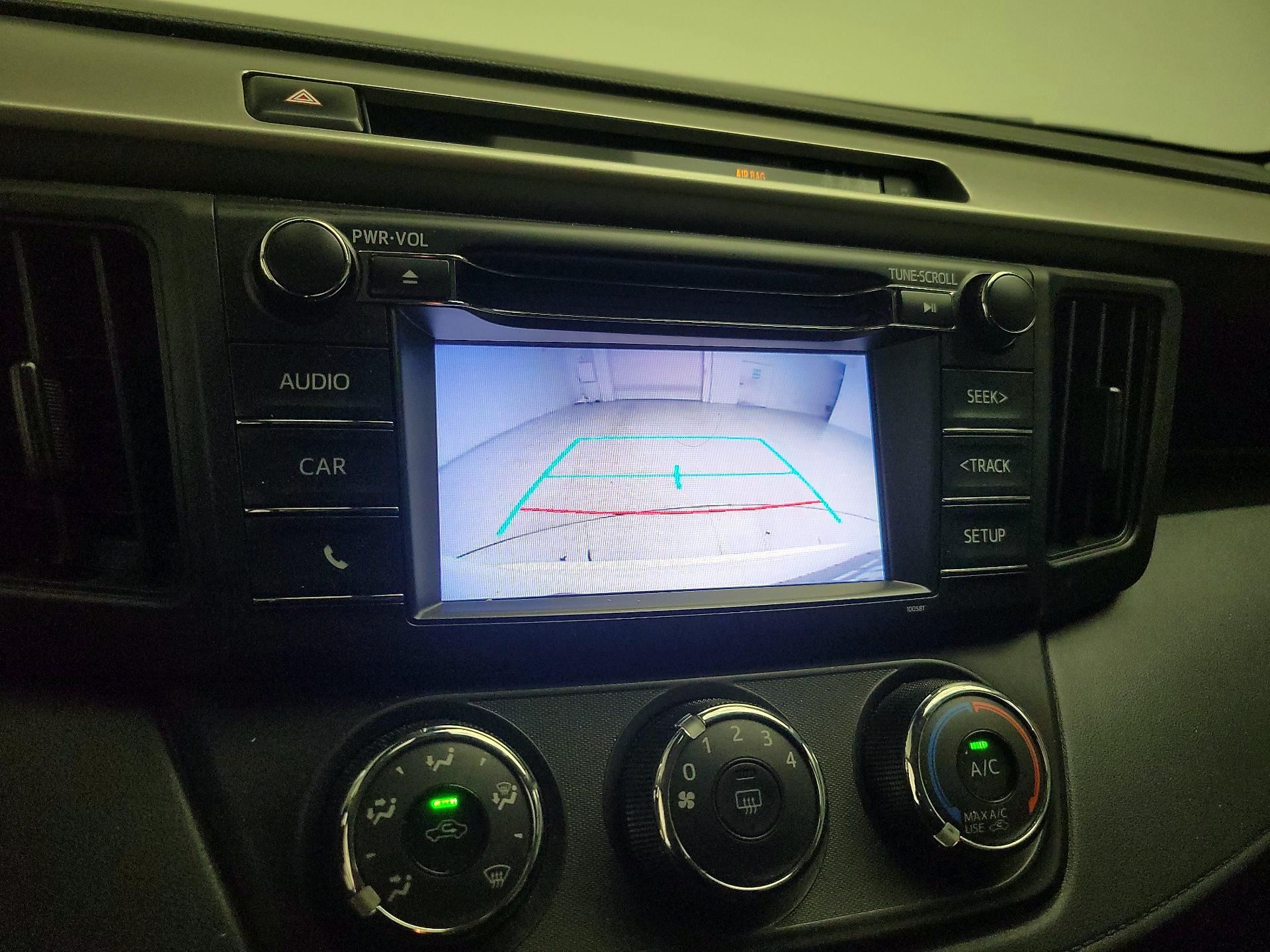 Thumbnail: 2018 Toyota RAV4 - 14