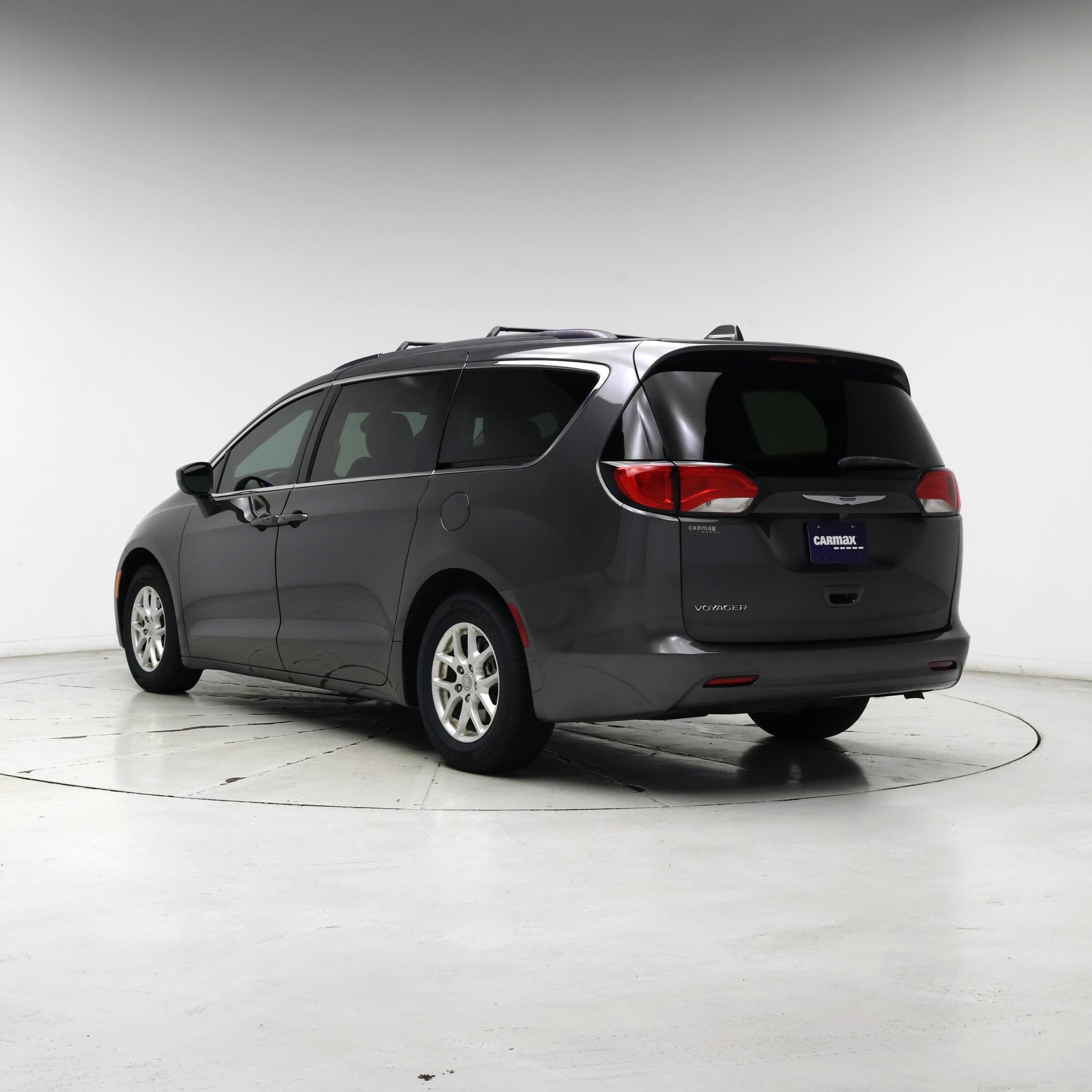 Thumbnail: 2020 Chrysler Voyager - 2