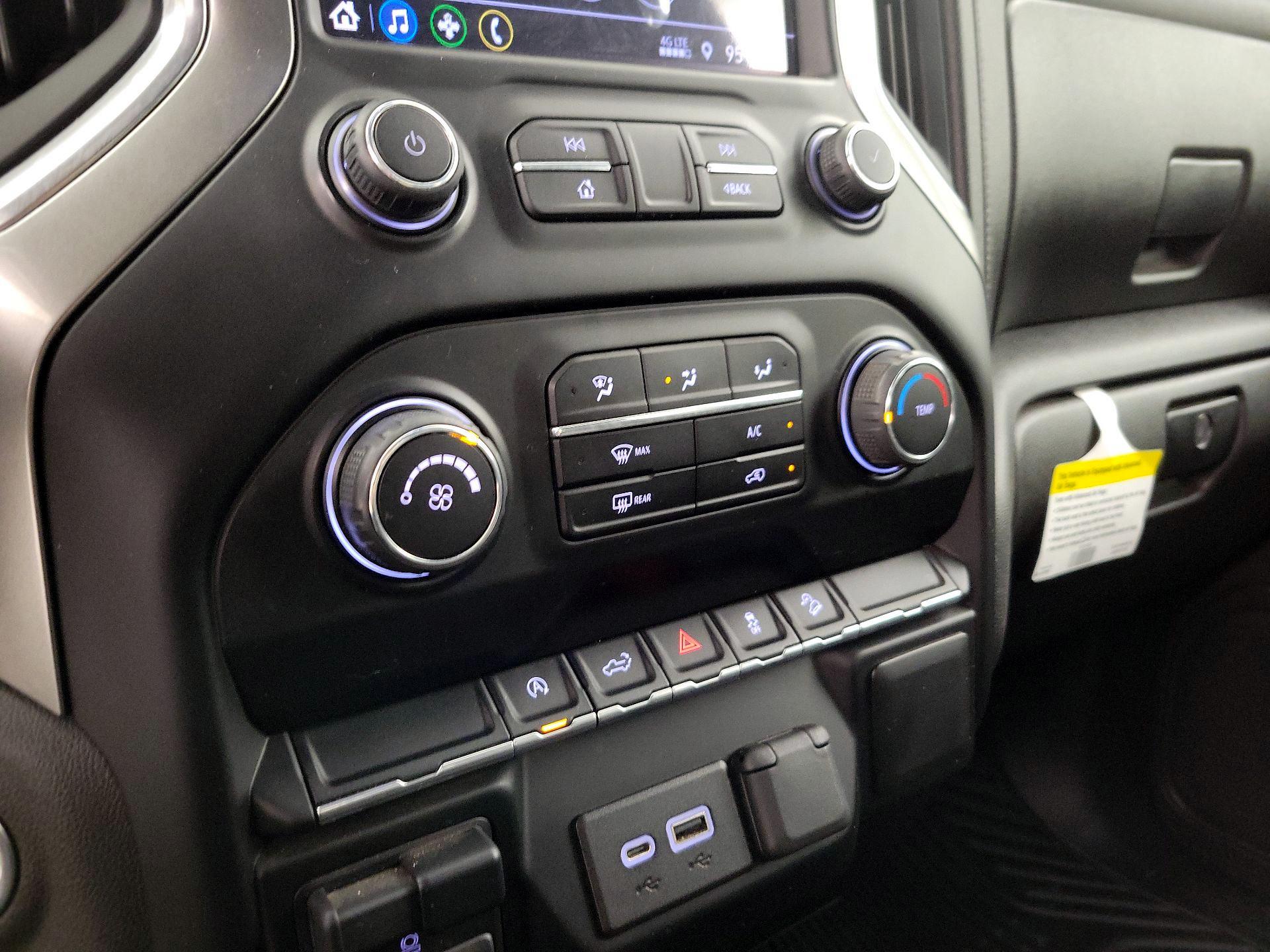 Thumbnail: 2020 Chevrolet Silverado 1500 - 16