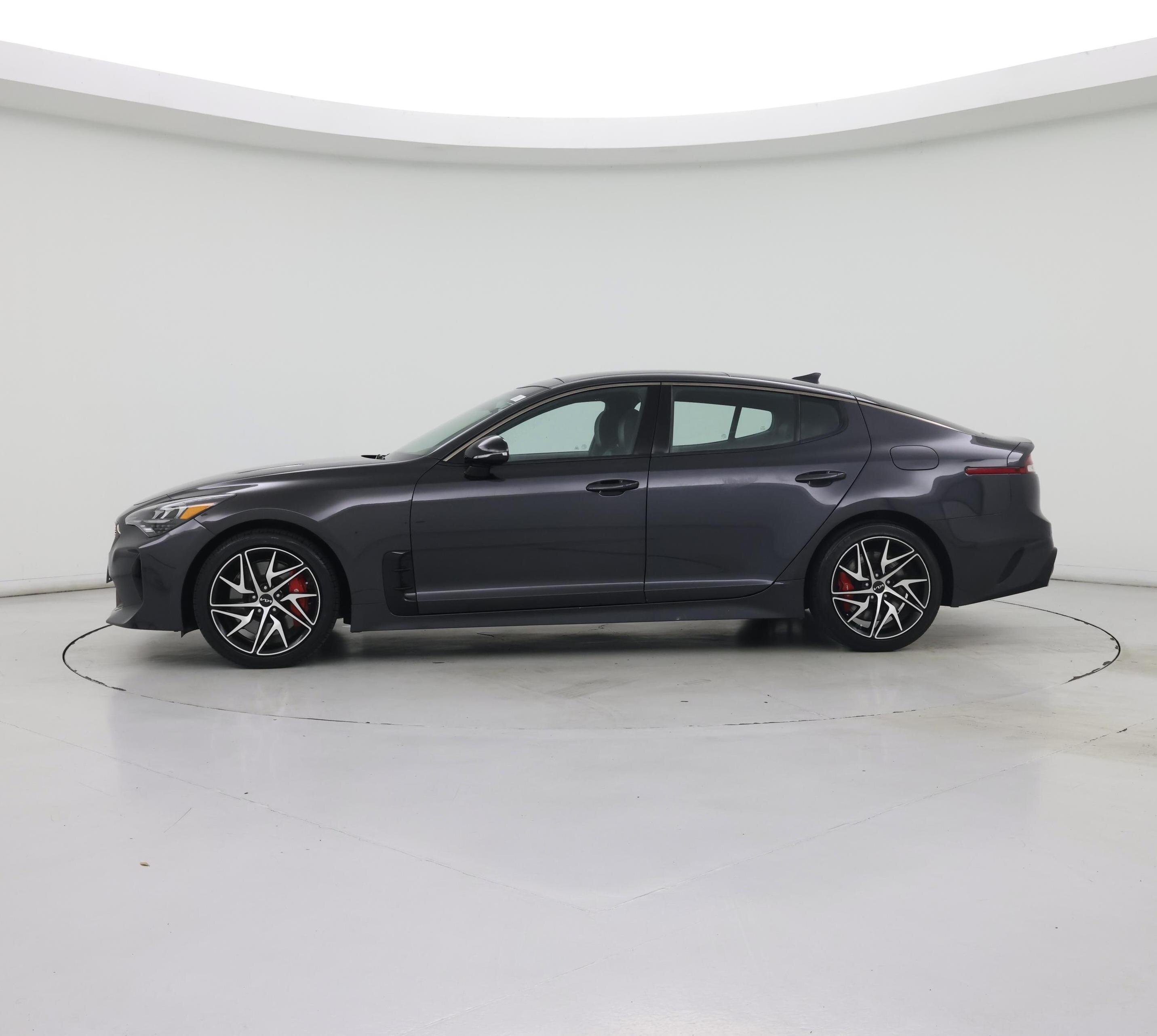 Thumbnail: 2023 Kia Stinger - 3