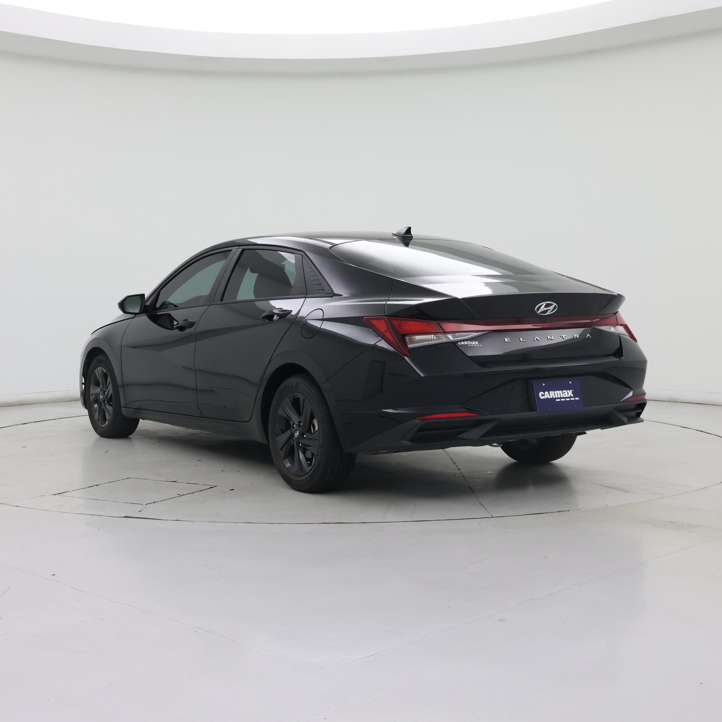 Thumbnail: 2023 Hyundai Elantra - 2