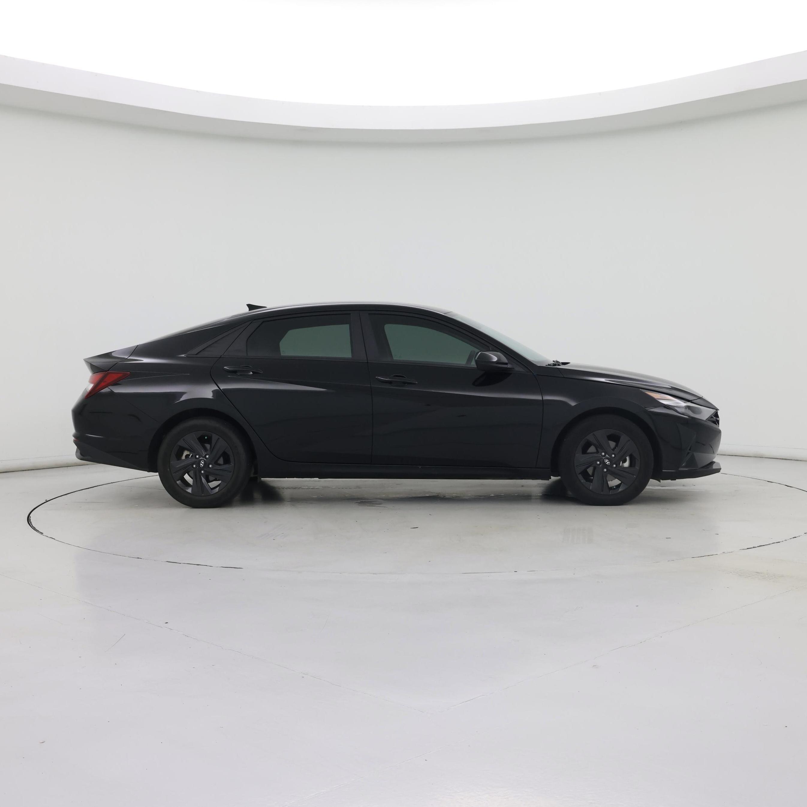 Thumbnail: 2023 Hyundai Elantra - 7