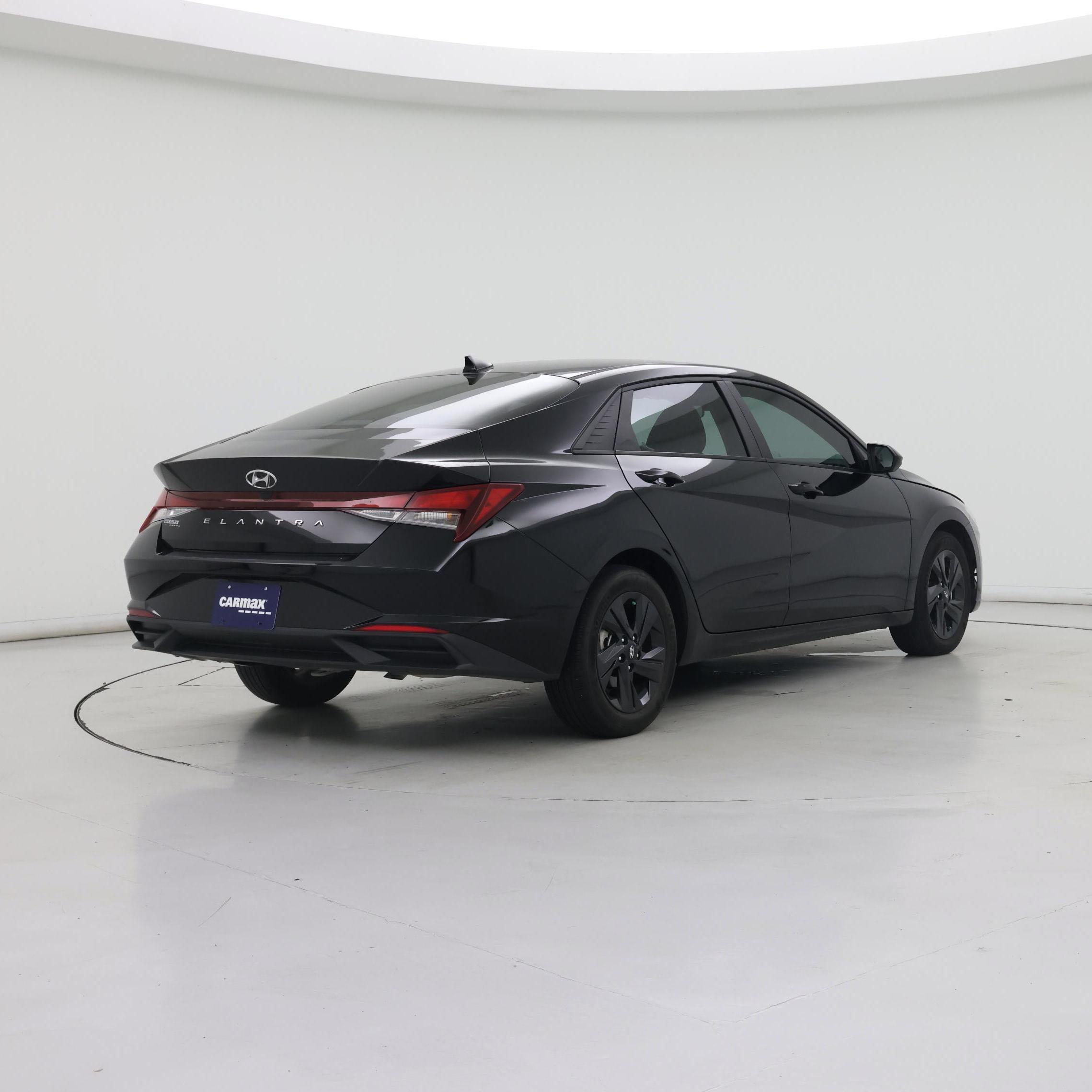 Thumbnail: 2023 Hyundai Elantra - 8