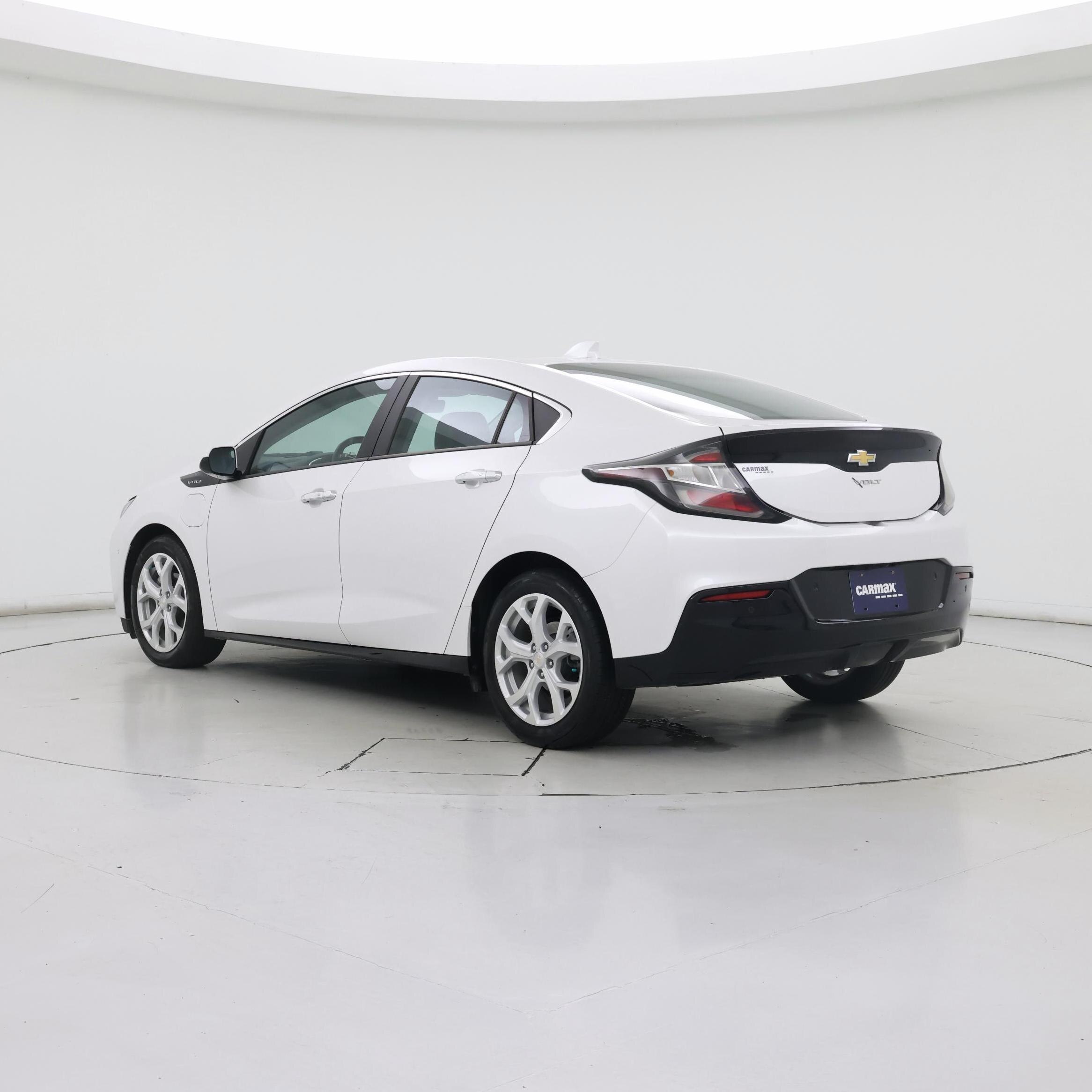 Thumbnail: 2019 Chevrolet Volt - 2