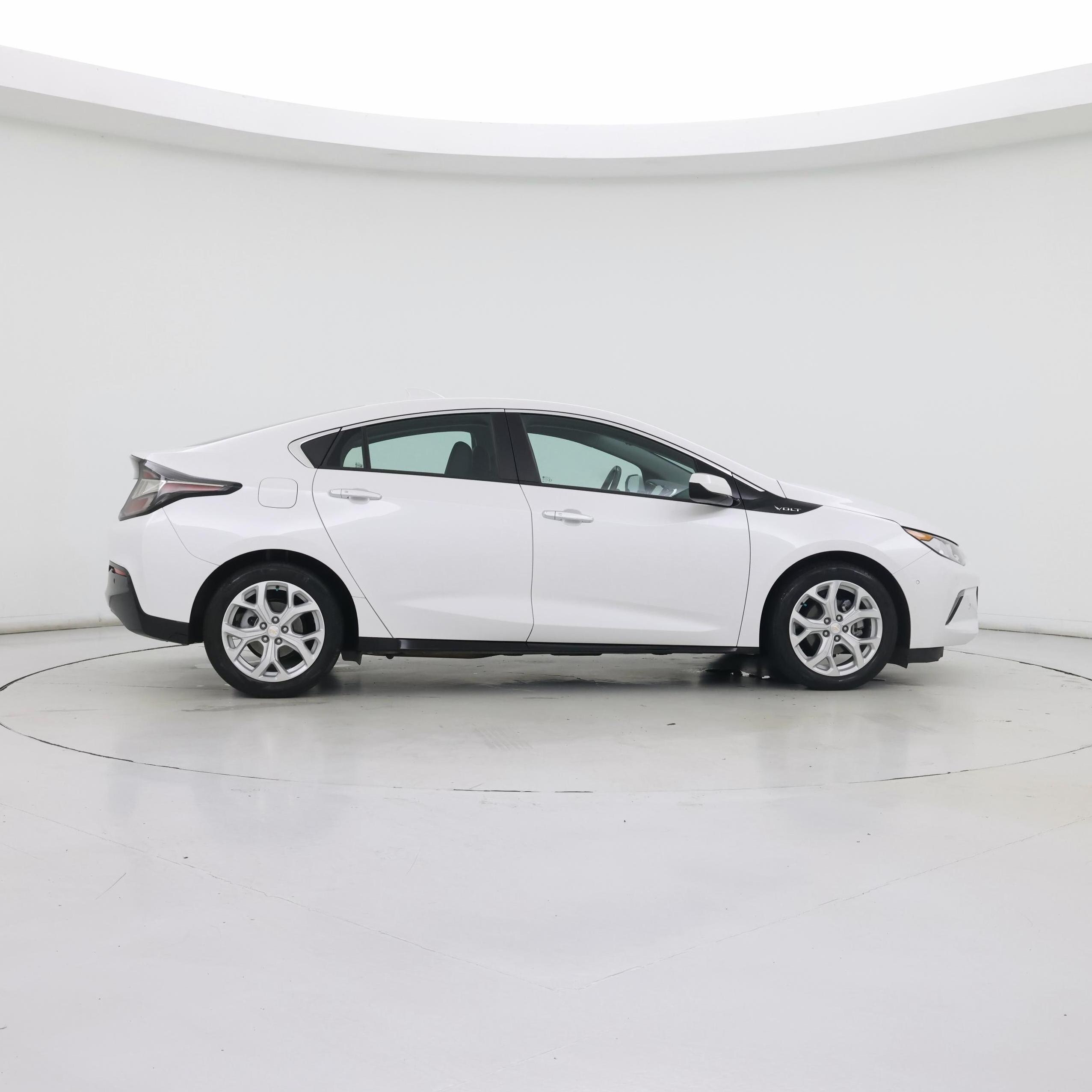 Thumbnail: 2019 Chevrolet Volt - 7