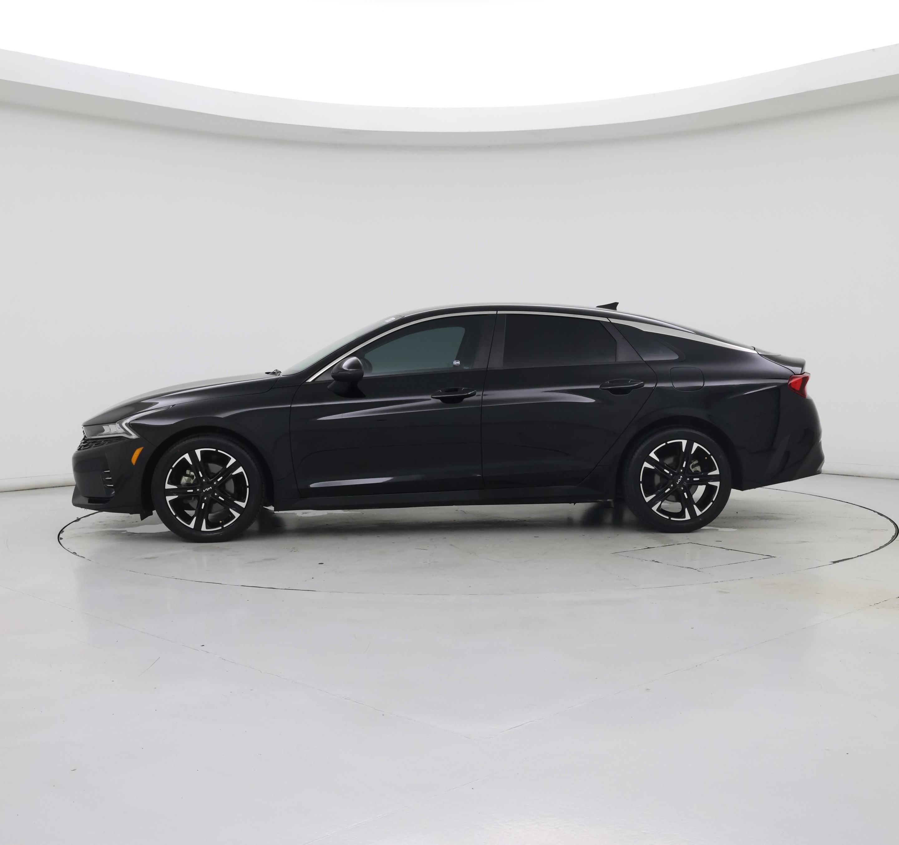 Thumbnail: 2021 Kia K5 - 3