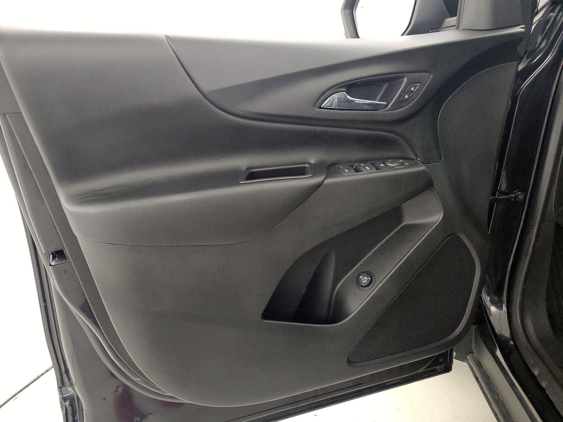 Thumbnail: 2021 Chevrolet Equinox - 12