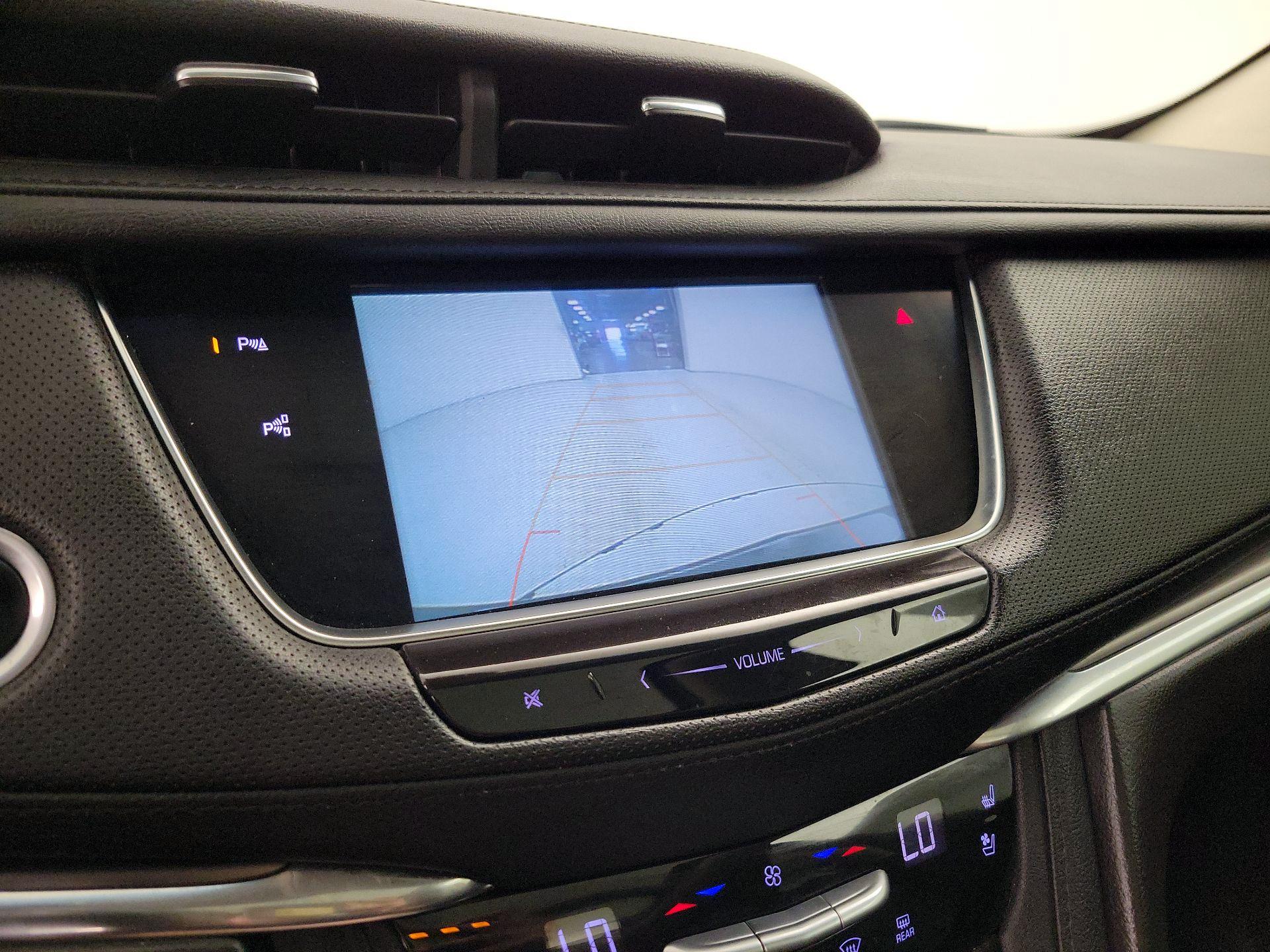 Thumbnail: 2019 Cadillac XT5 - 14