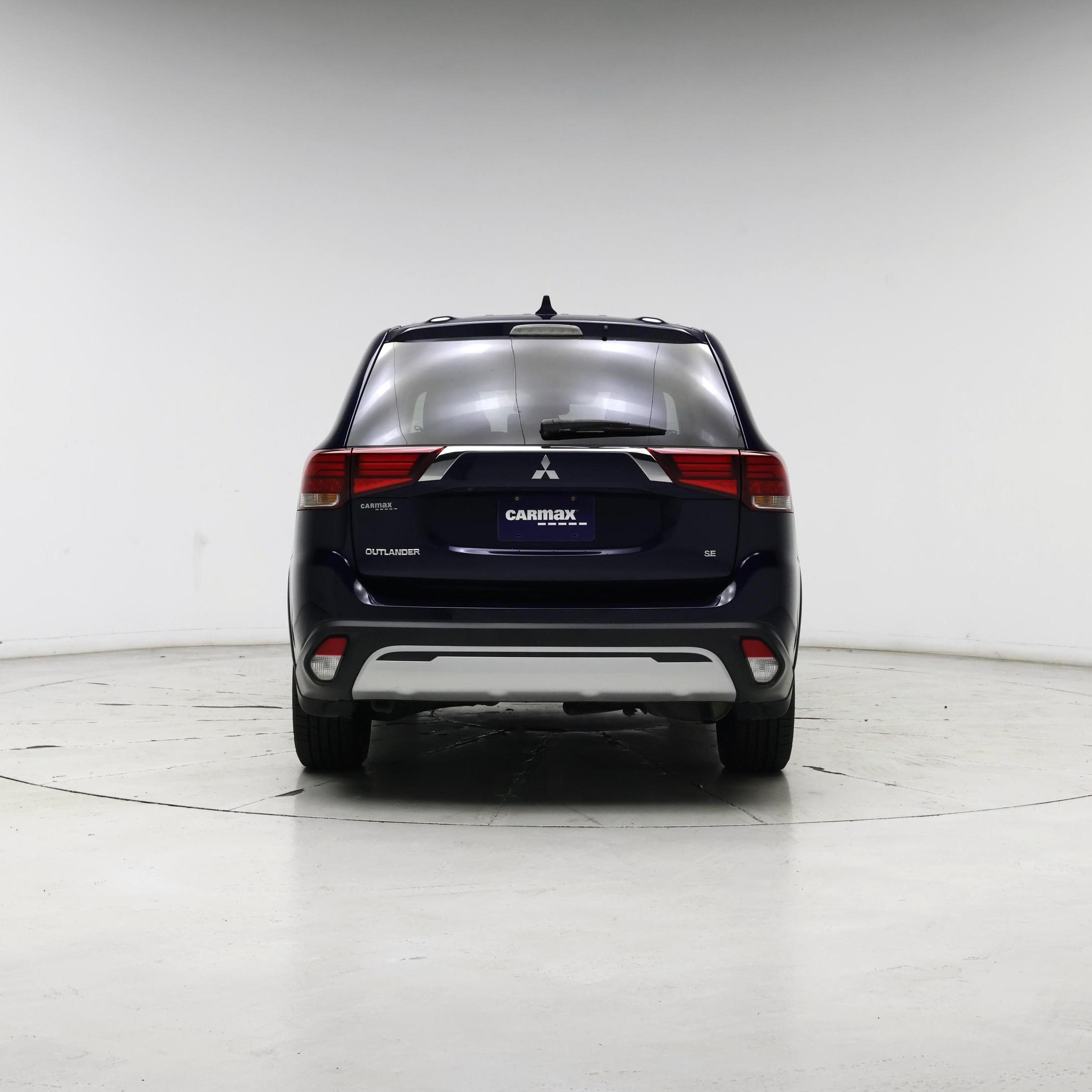 Thumbnail: 2020 Mitsubishi Outlander - 6
