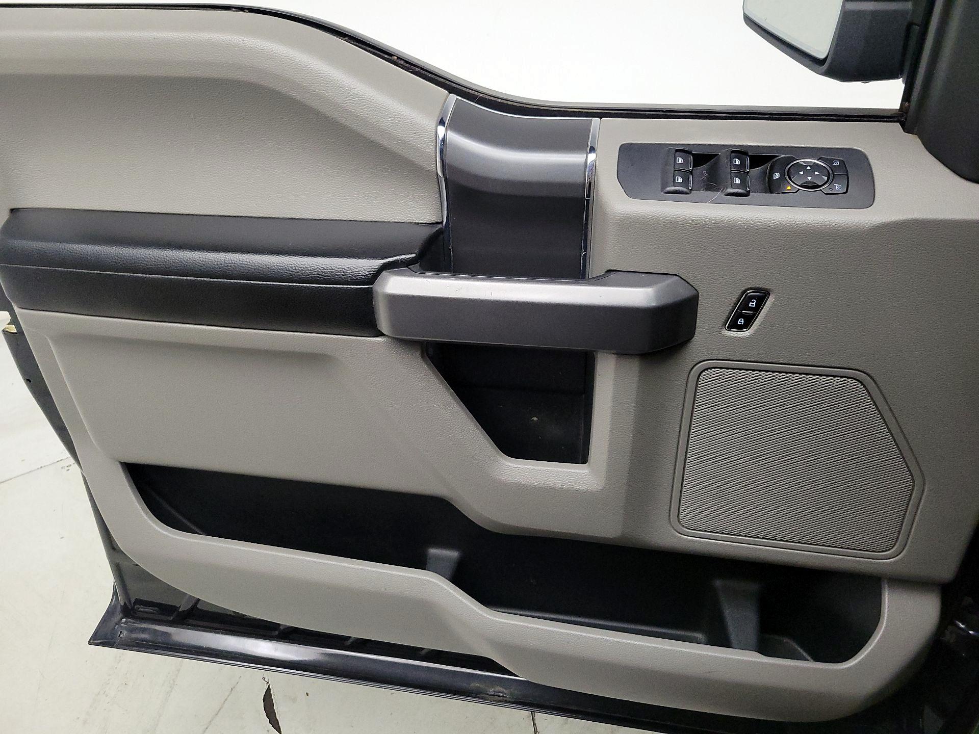 Thumbnail: 2015 Ford F-150 - 12