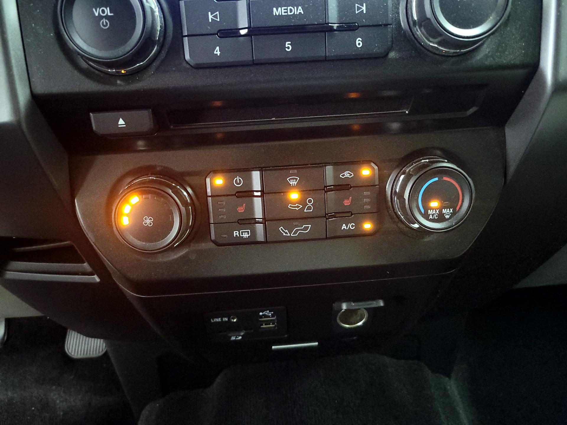 Thumbnail: 2015 Ford F-150 - 16