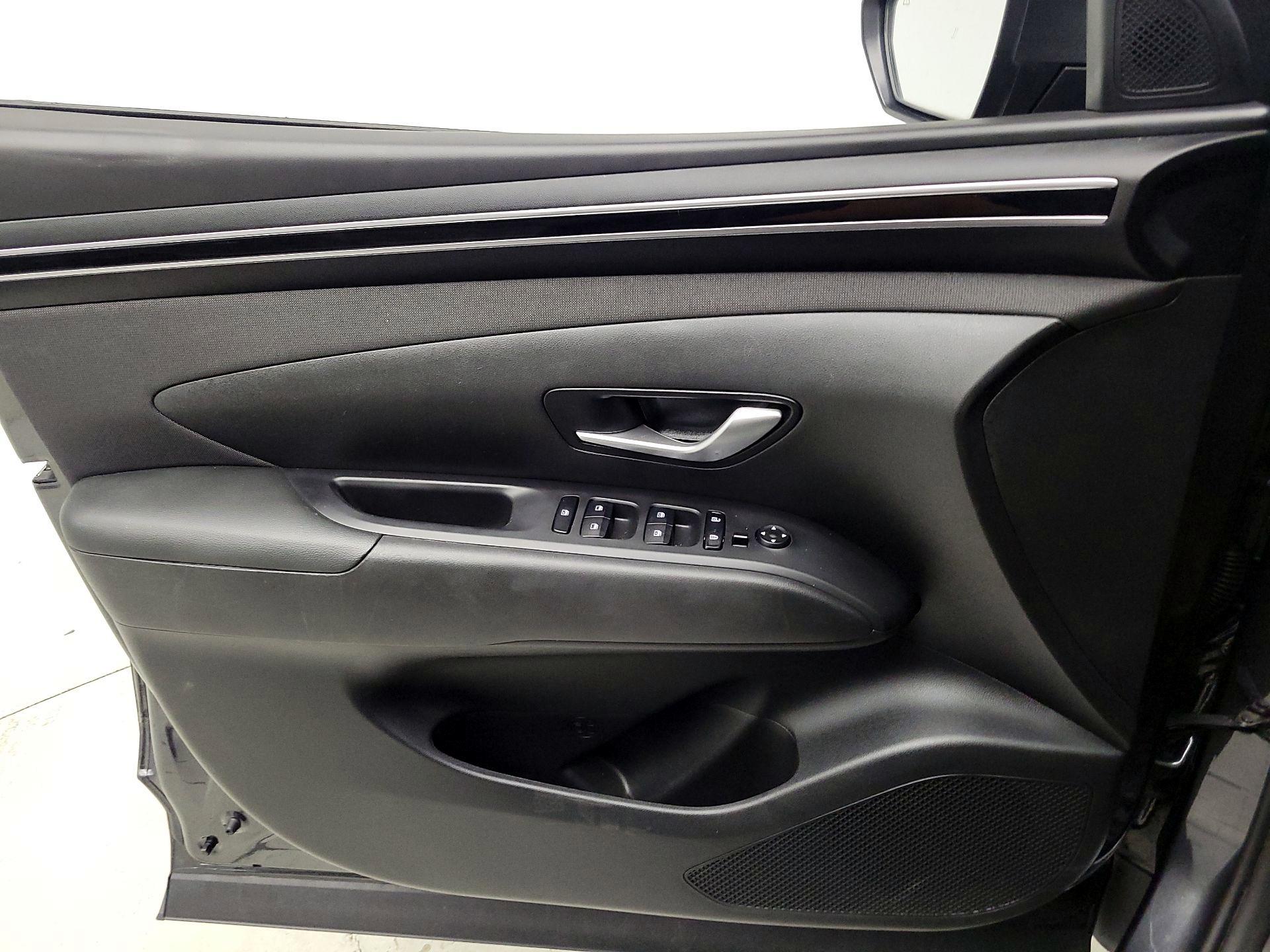 Thumbnail: 2023 Hyundai Tucson - 12