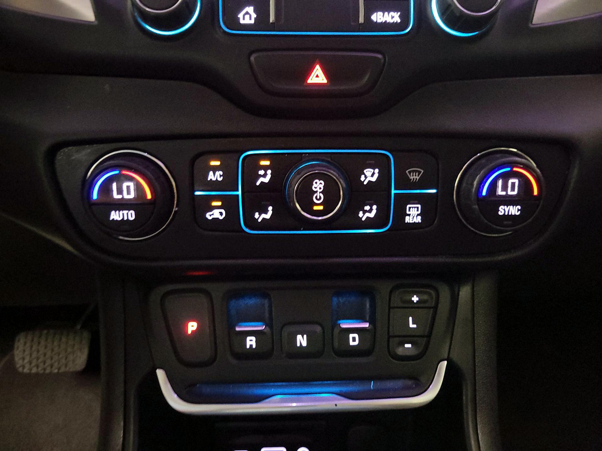 Thumbnail: 2020 GMC Terrain - 16