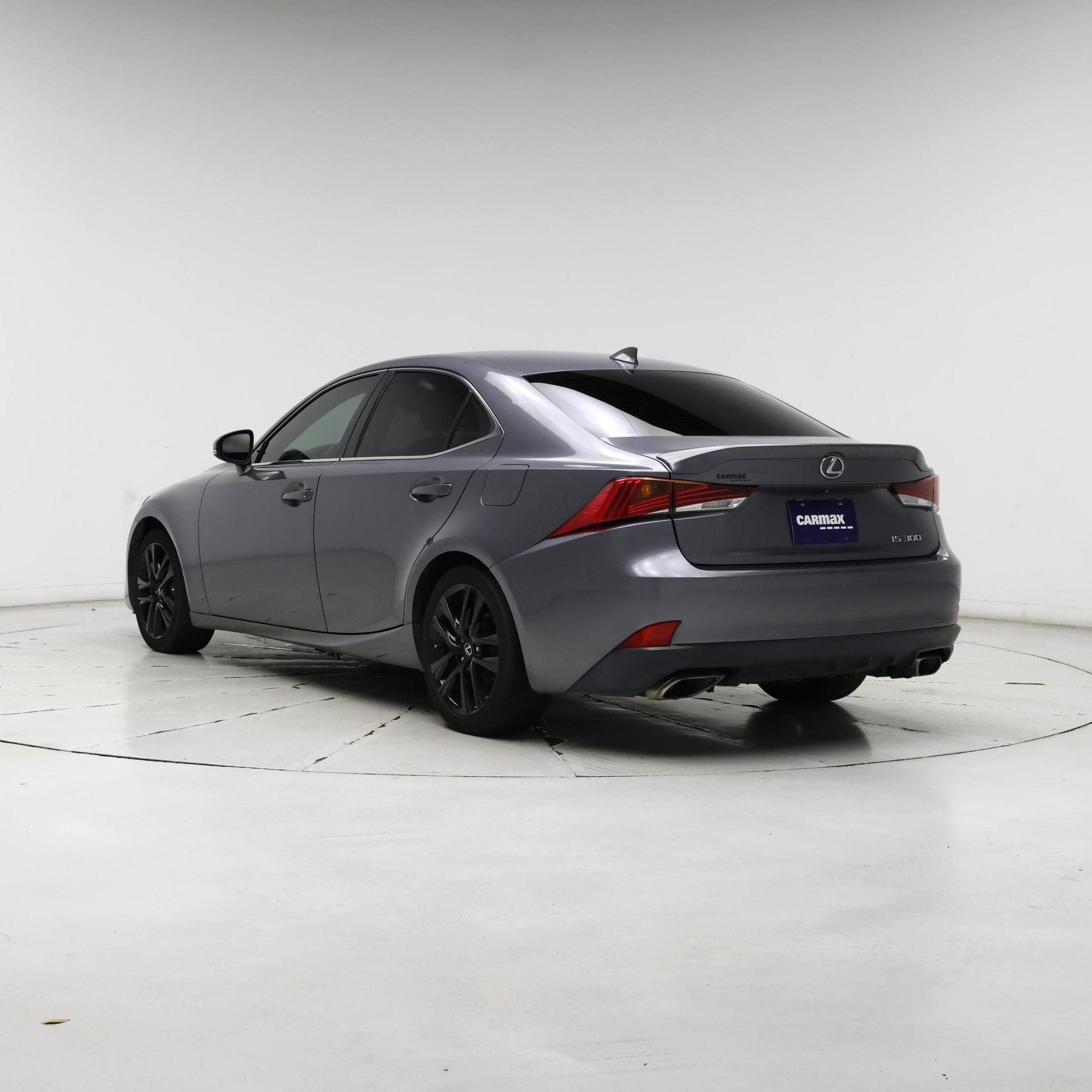 Thumbnail: 2019 Lexus IS - 2