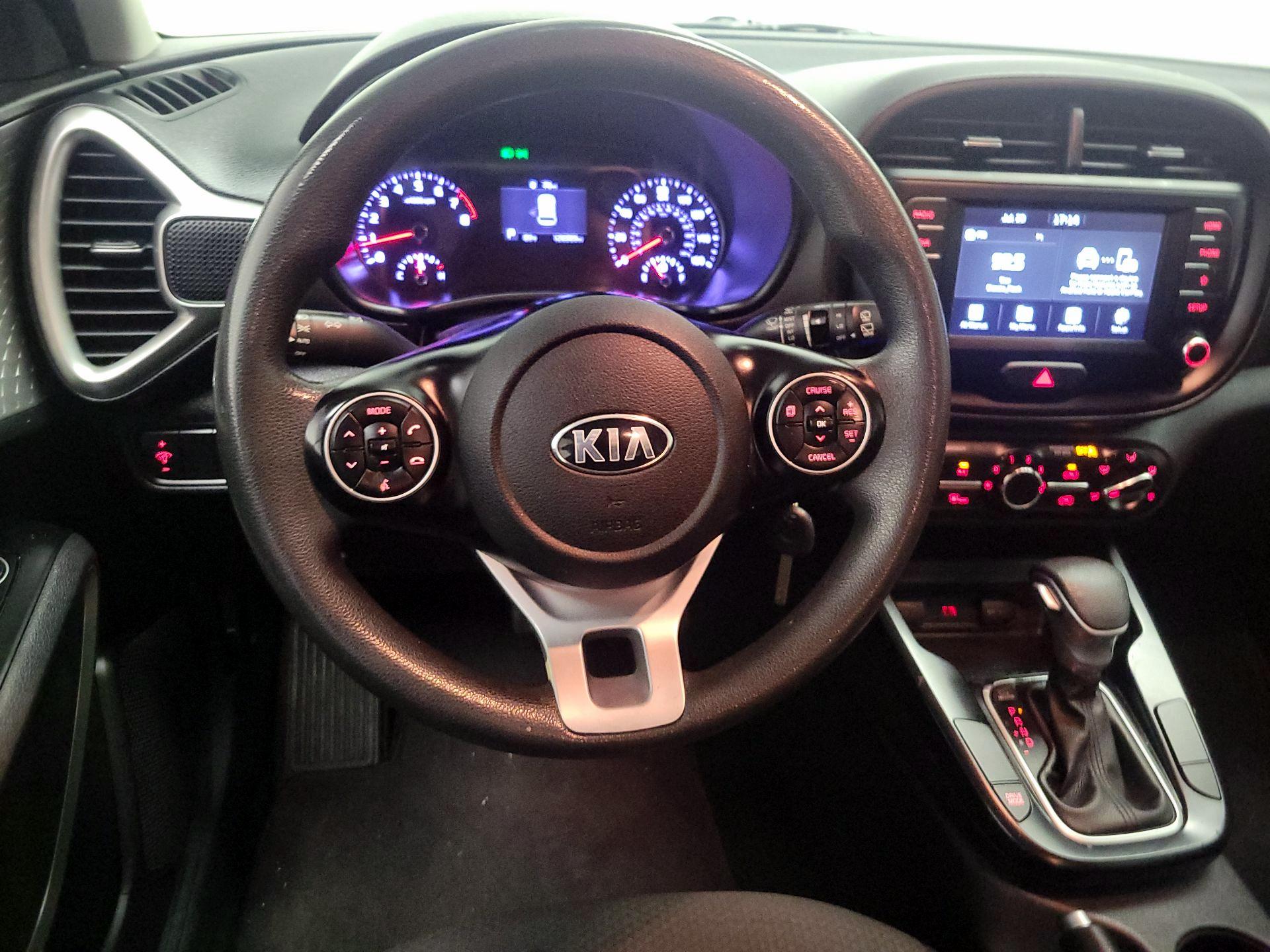 Thumbnail: 2020 Kia Soul - 10