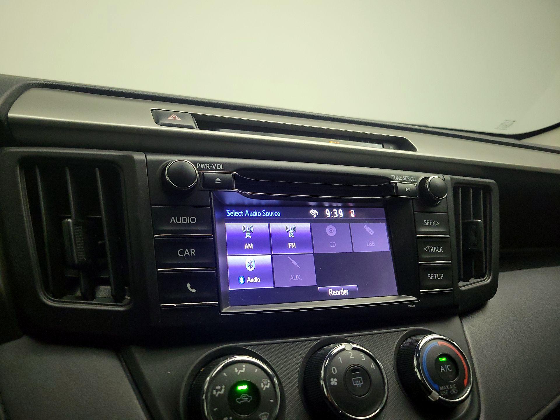 Thumbnail: 2017 Toyota RAV4 - 15