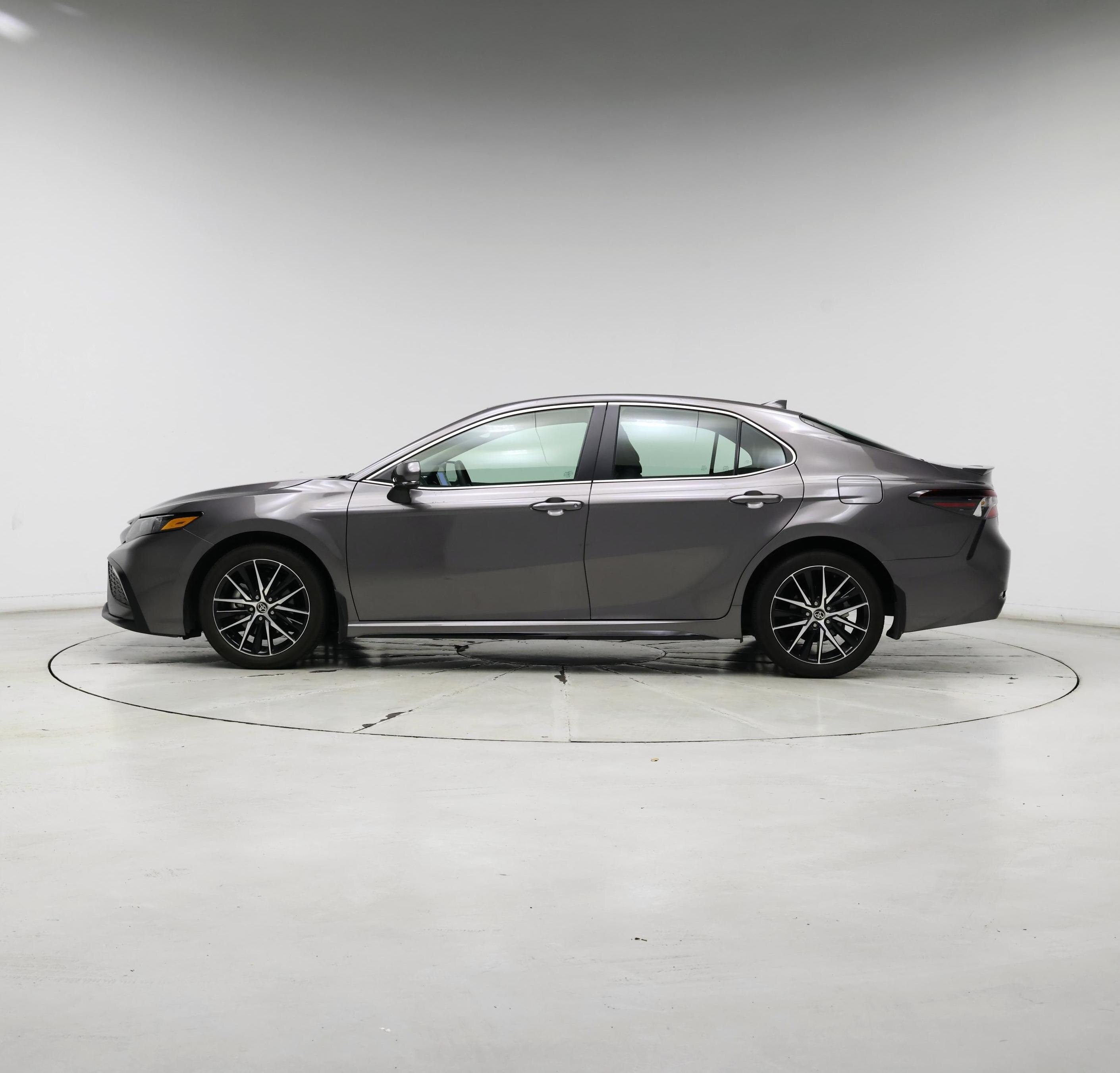 Thumbnail: 2024 Toyota Camry - 3